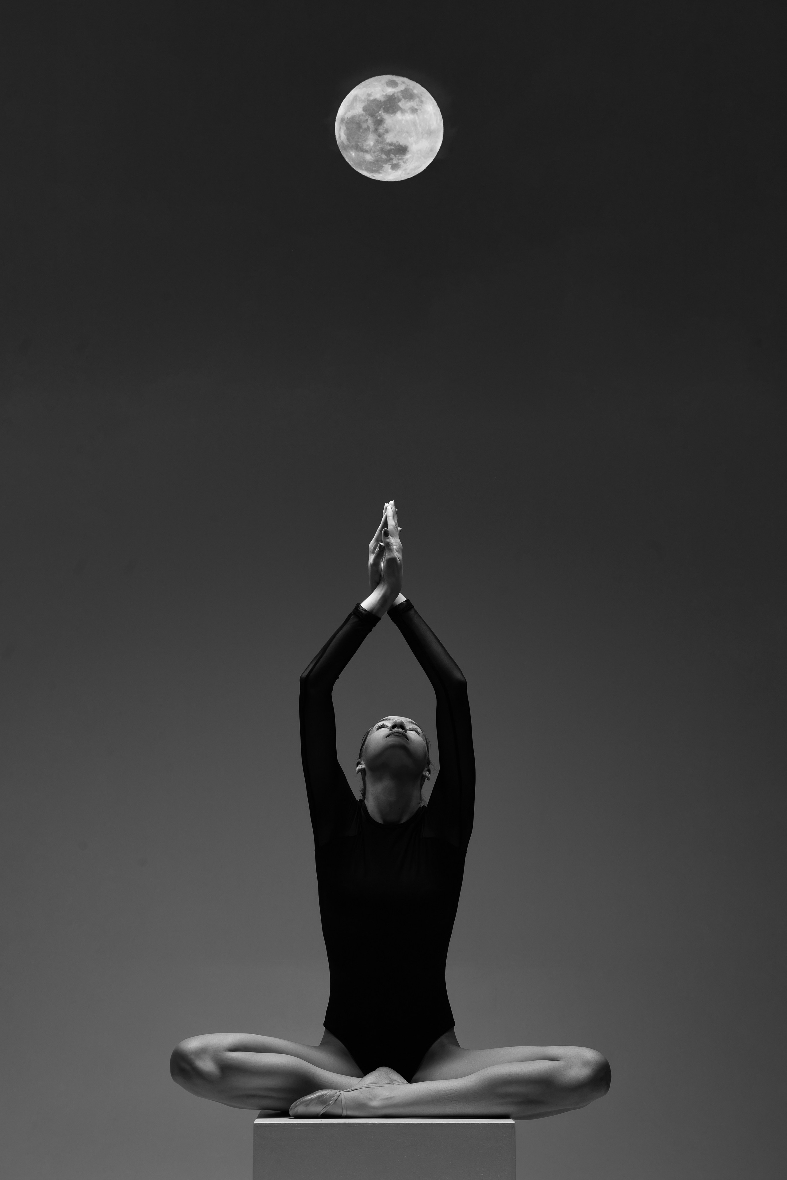 Гимнастка. Ирина Мезенцева | Женский и предметный фотограф | г. Омск