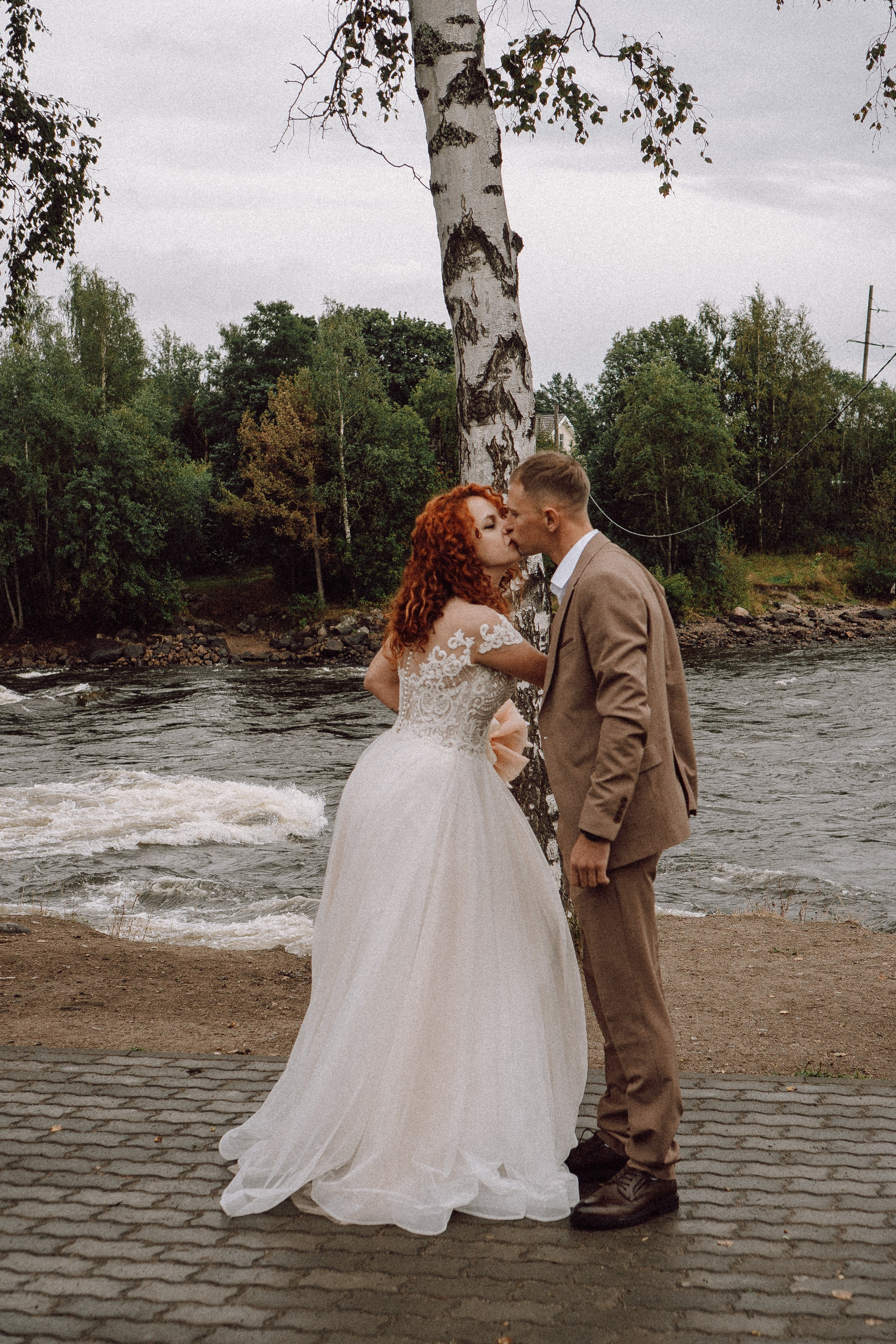 СВАДЕБНАЯ ФОТОСЕССИИЯ ПАРЫ В ГОРОДЕ ПРИОЗЕРСК В СОСНОВОМ ЛЕСУ И С ПИКАПОМ. Профессиональный фотограф, Санкт-Петербург — Виктория Богомолова
