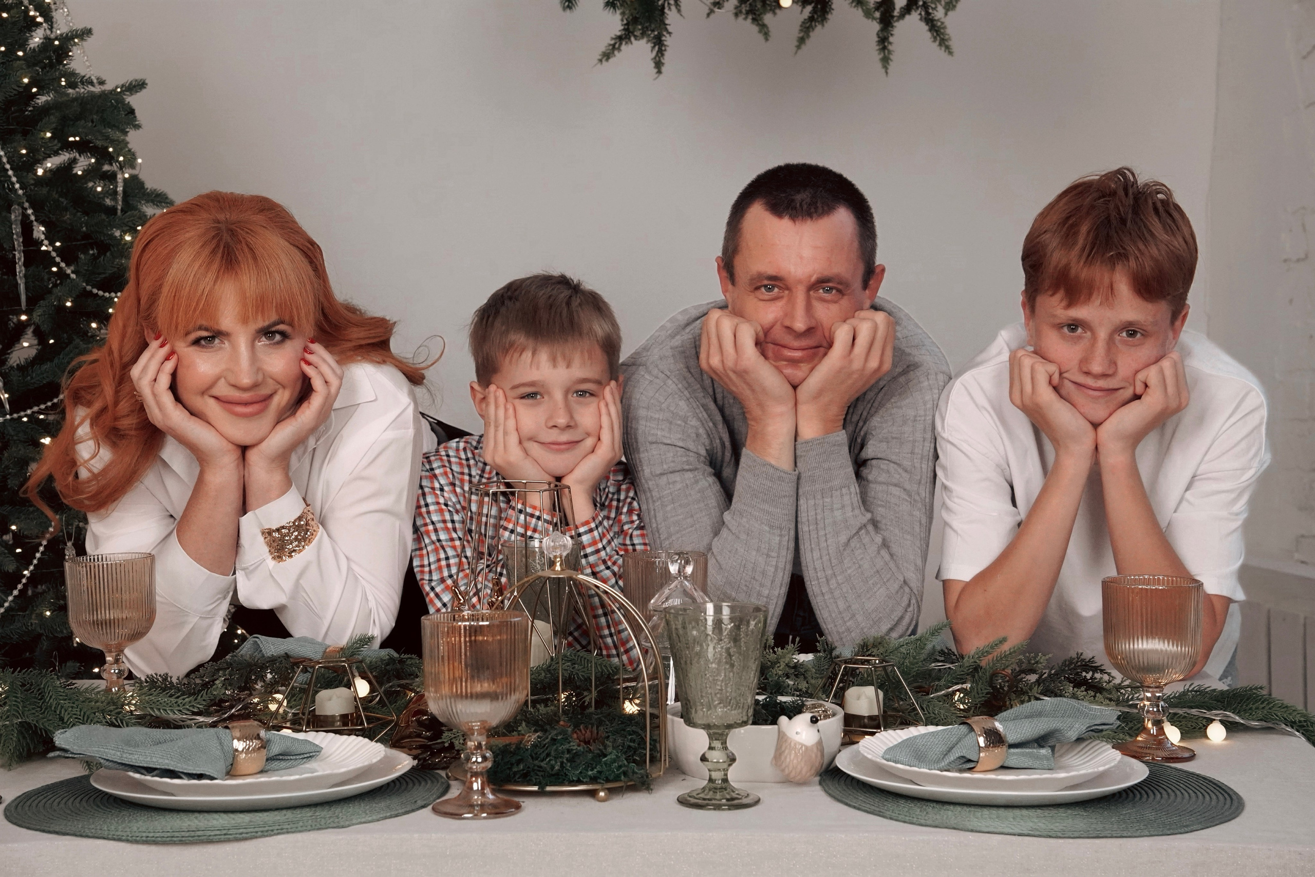 НОВОГОДНЯЯ ФОТОСЕССИЯ. ВИДЕОГРАФ И ФОТОГРАФ В НОВОРОССИЙСКЕ / АНАПЕ / ГЕЛЕНДЖИКЕ