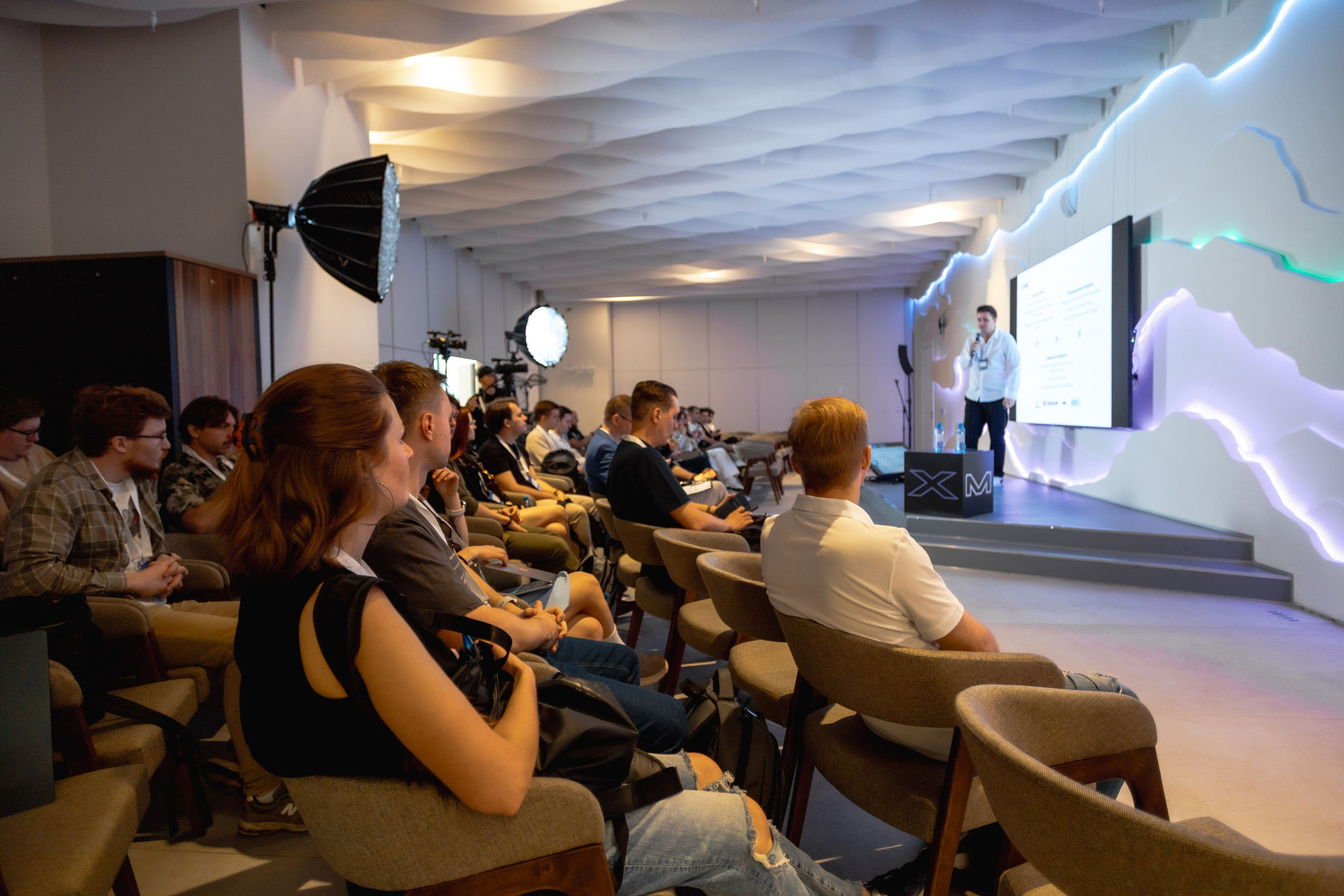 Aha! — 29–30 мая 2025. Фотобанк Матемаркетинг