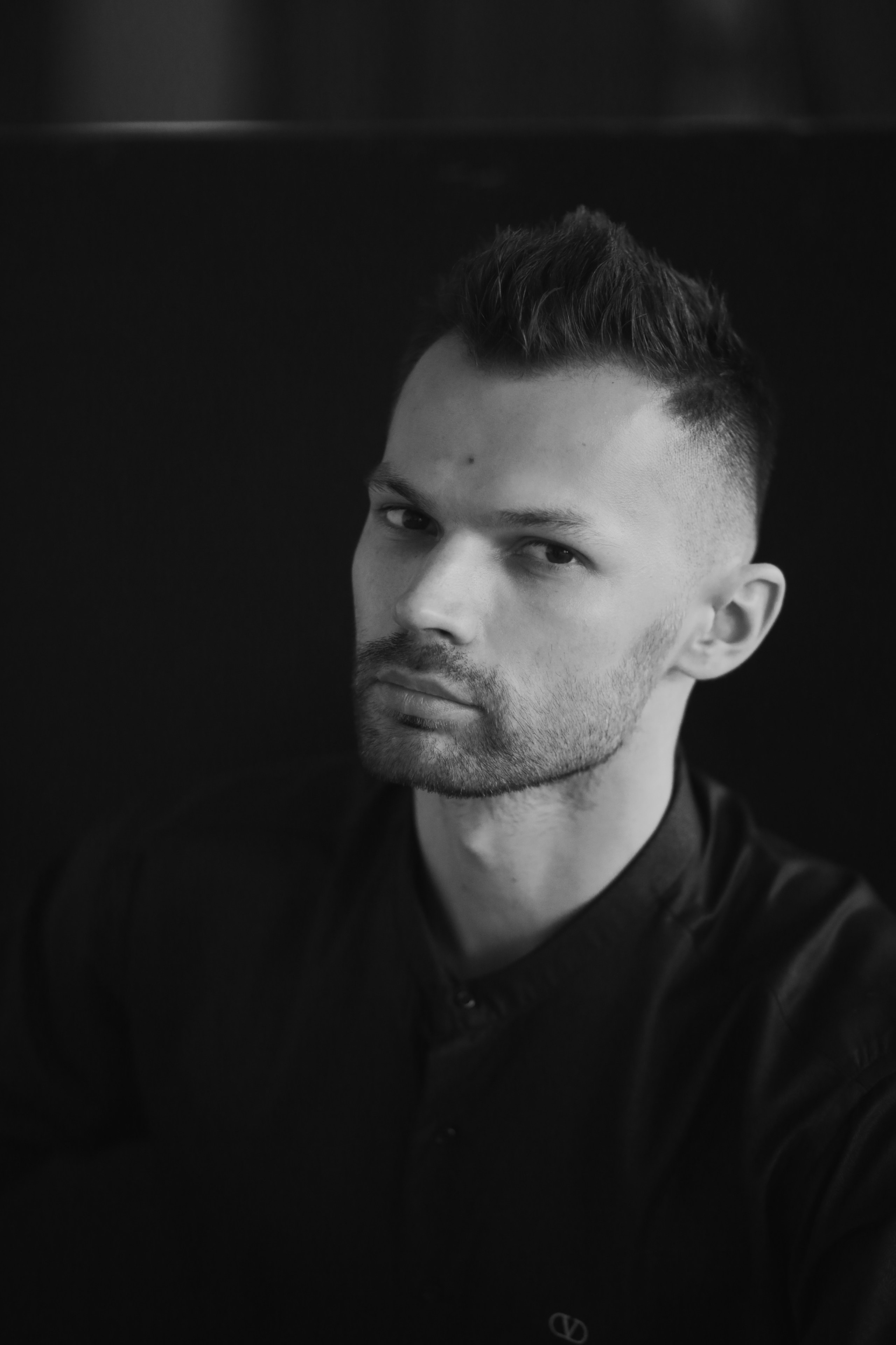 Ян, 188 см, 48-50. KED Production — продакшн из СПб. Создаём фото, видео и контент, который помогает брендам и селлерам продавать больше