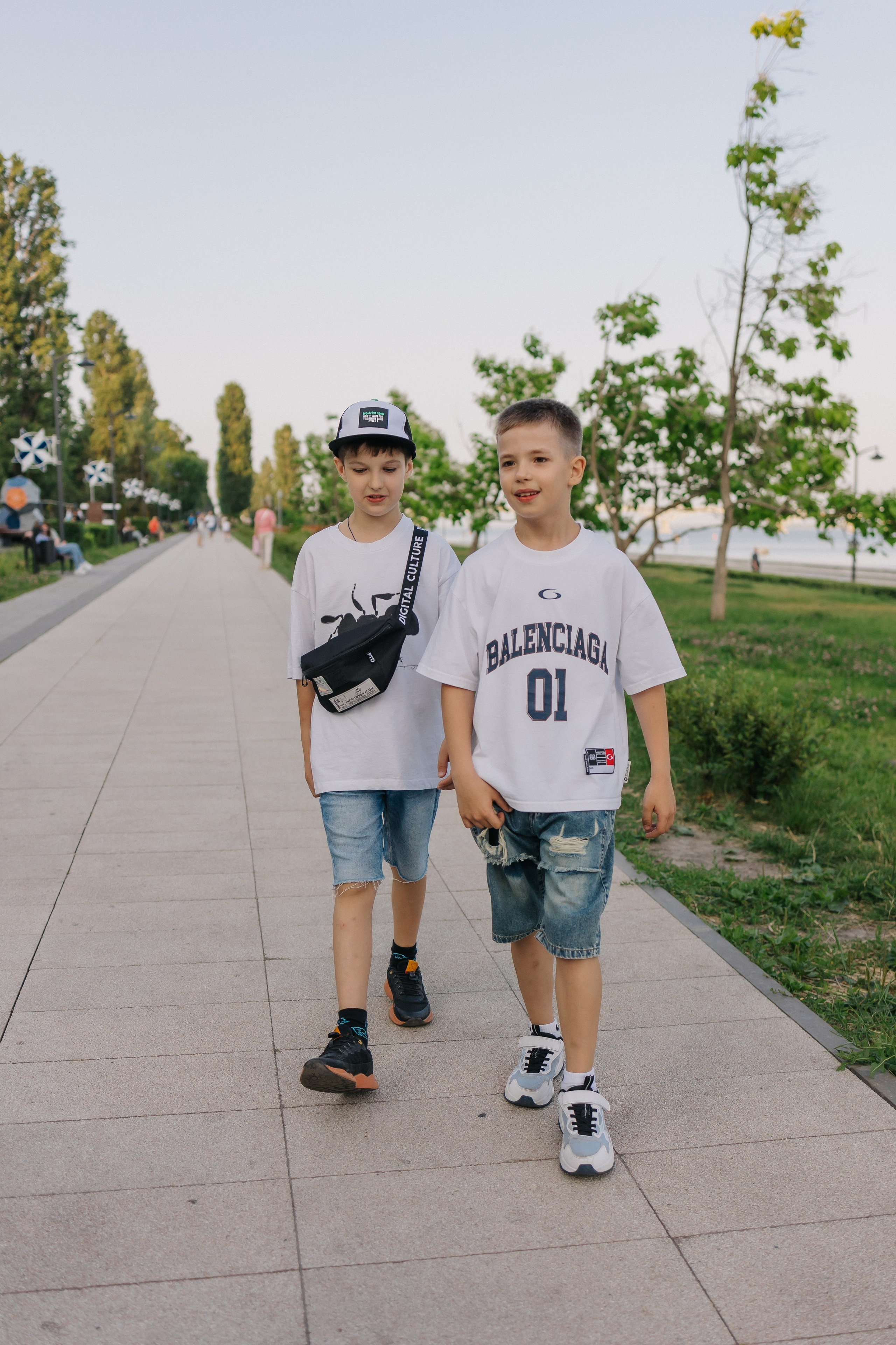 Прогулка на набережной. СЕМЕЙНЫЙ ФОТОГРАФ В САРАТОВЕ