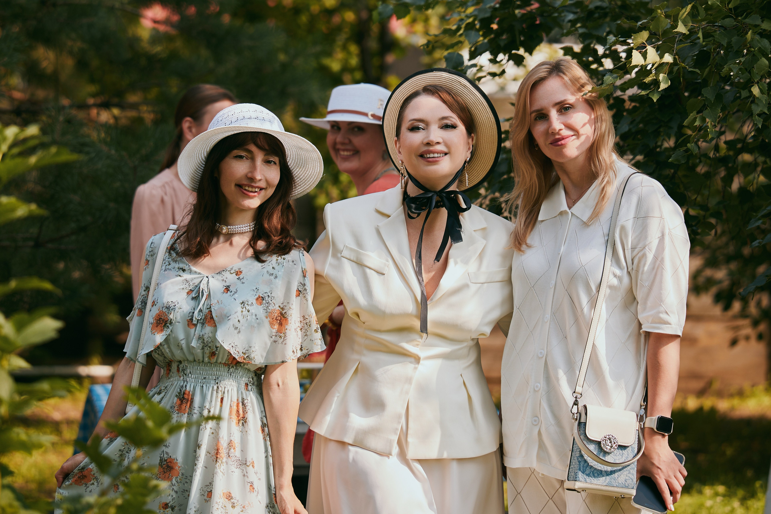 Завтрак в шляпках. Фотограф и видеограф в Кургане Леонид Корнильев