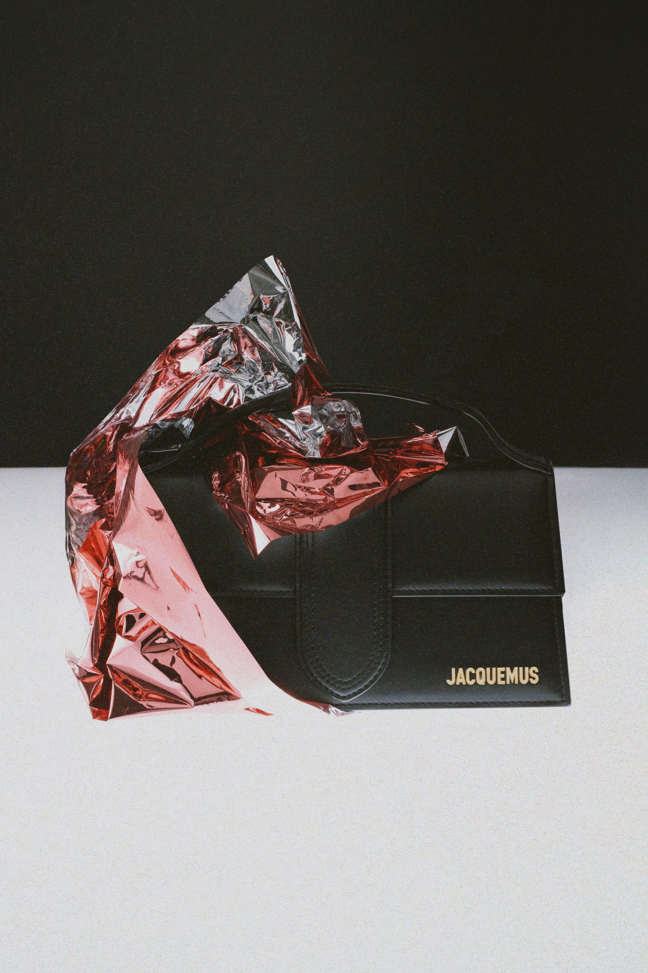 Предметный и ювелирный фотограф в Санкт-Петербурге