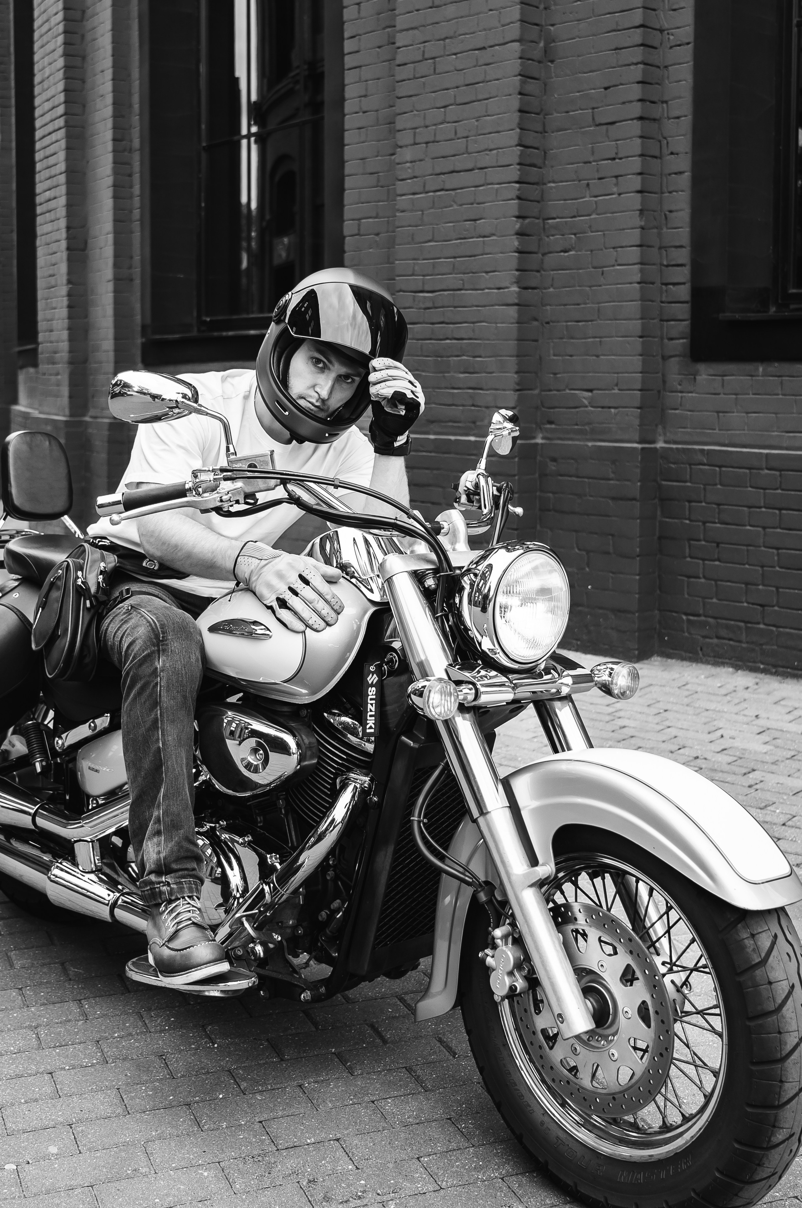 Олег и Сузуки. Наталия Фролова. Фотограф. Москва