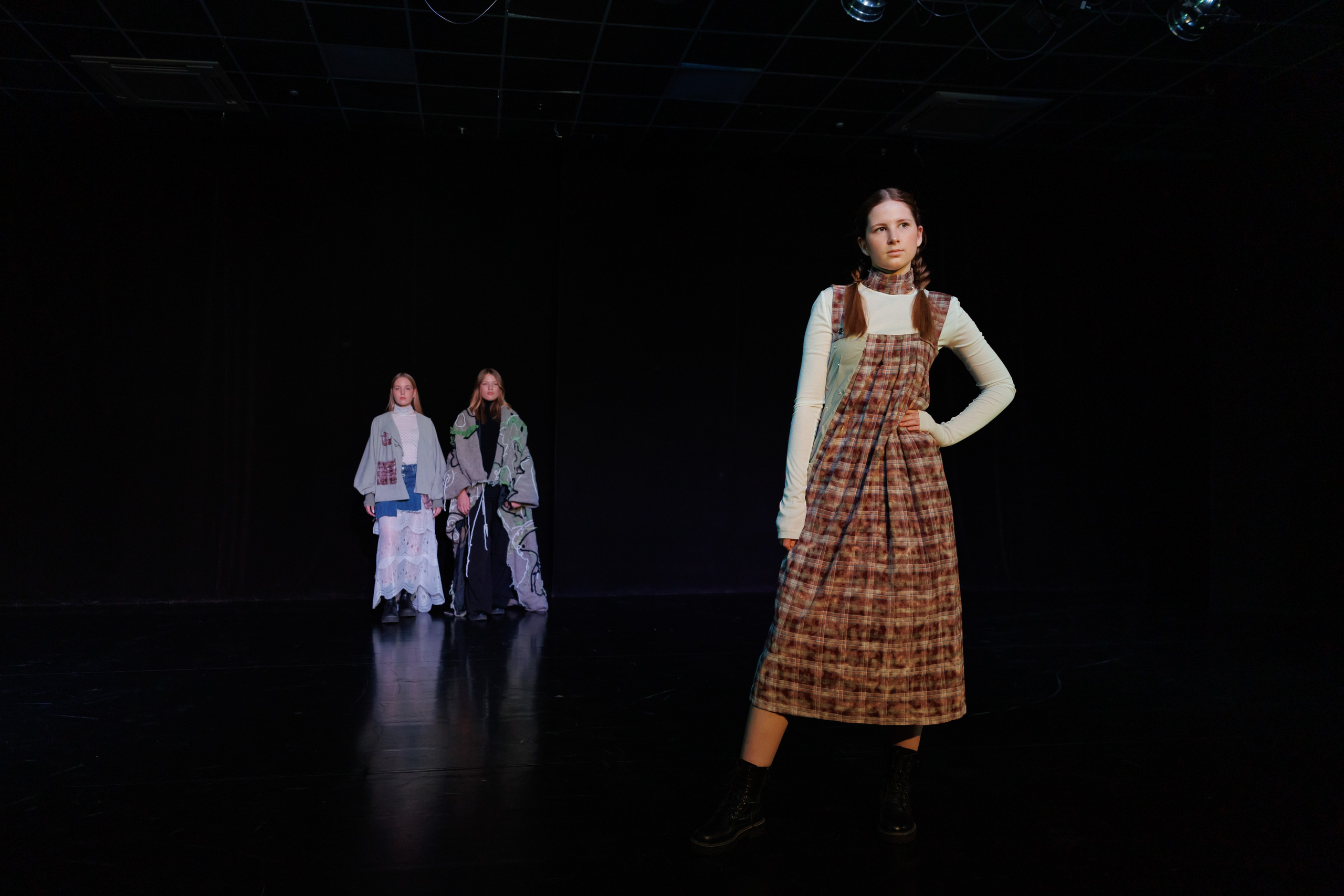 Показ коллекций Новосибирских дизайнеров для Fly Production. Фотограф Новосибирск — Наталья Гресь