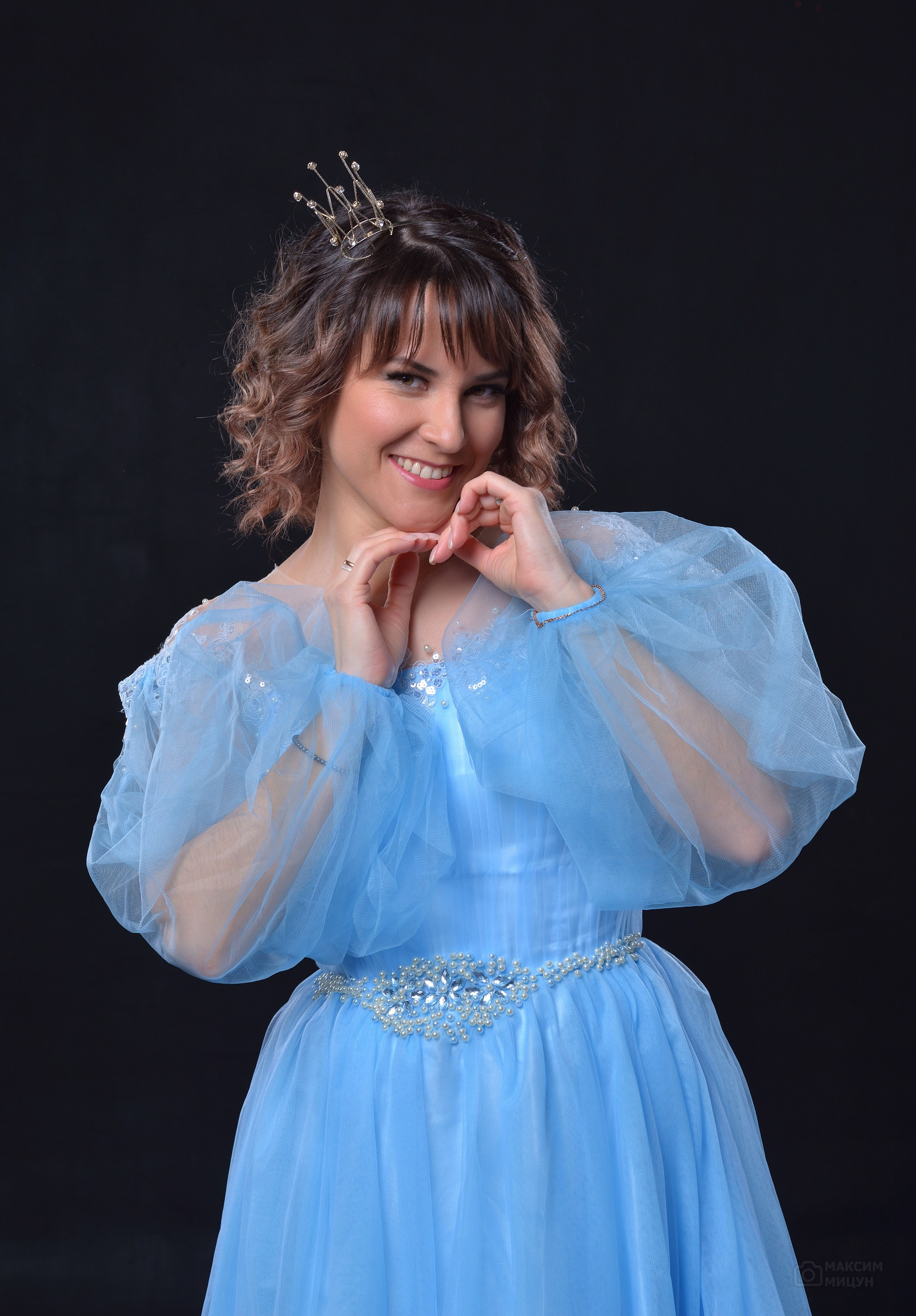 Портреты в студии. Фотограф Максим Мицун. Портрет, свадьба, репортаж, каталог