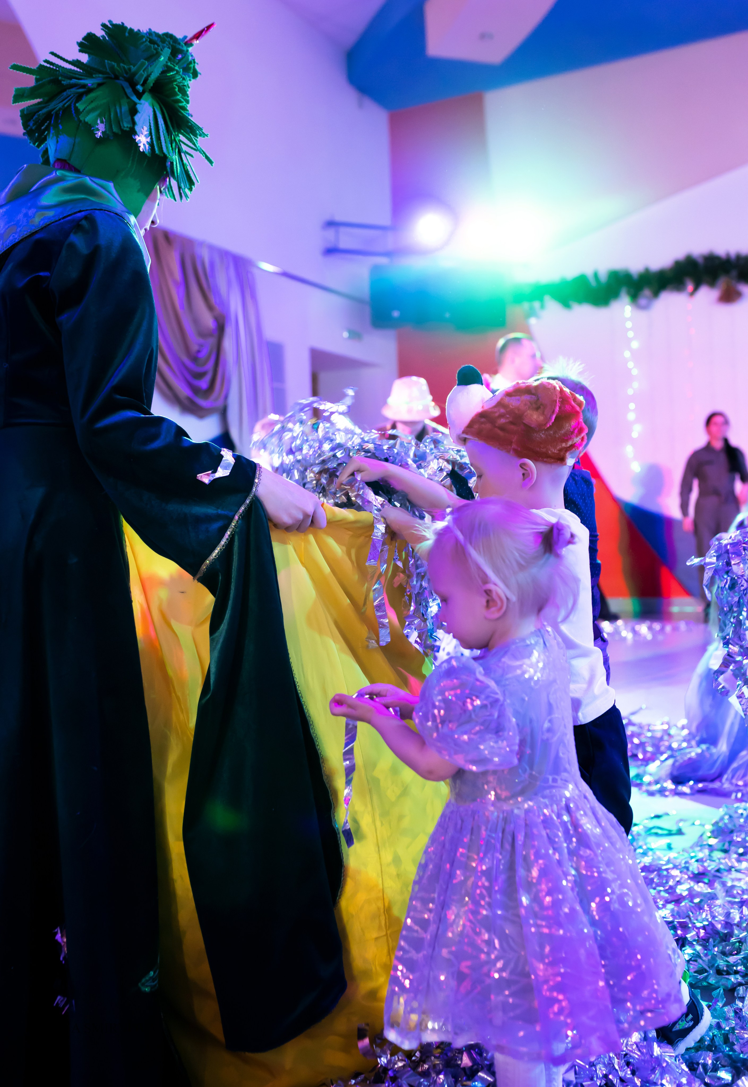 Утренник в ДОФ 04.01.25. Ольга Смирнова юрист, фотограф