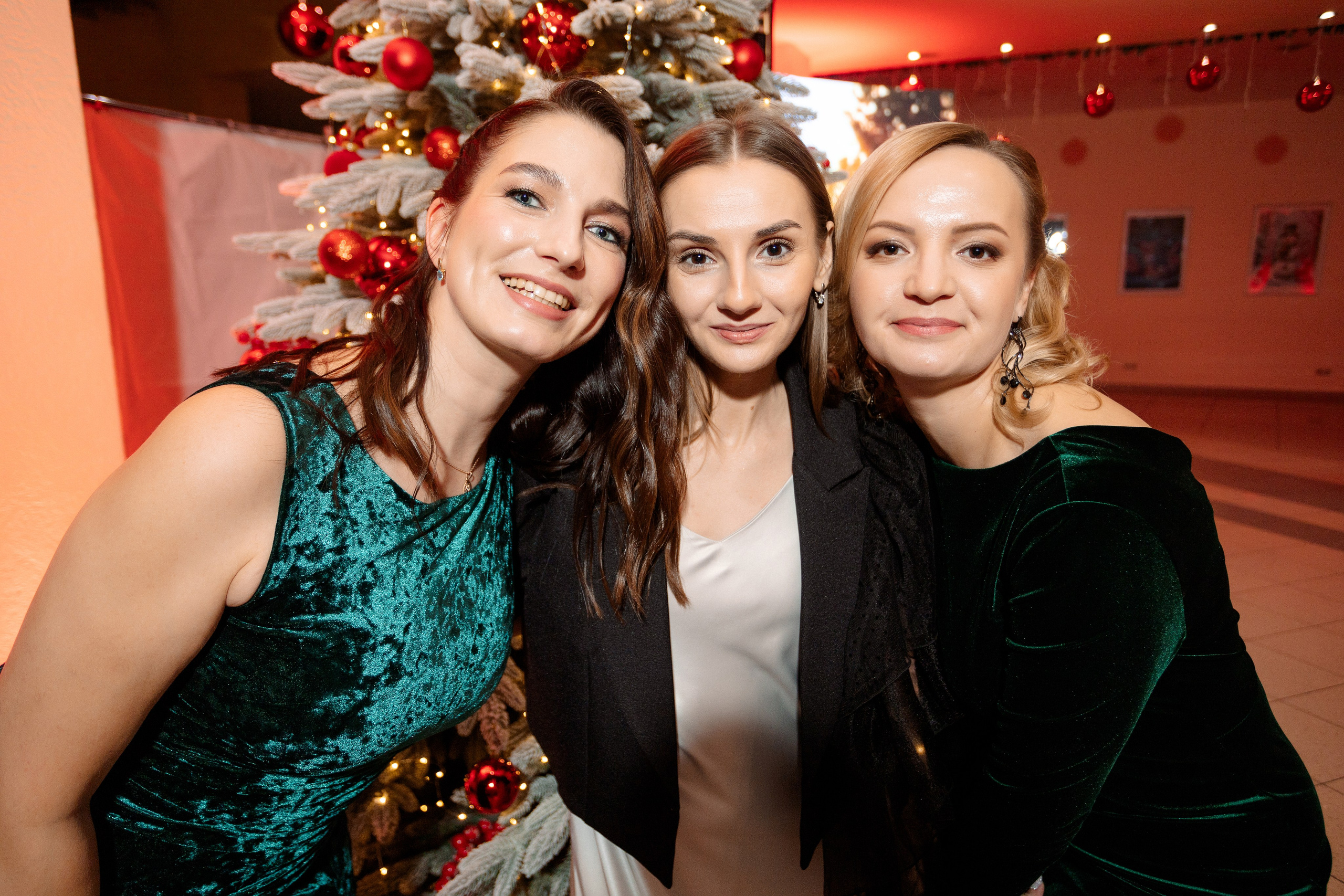 РЕПОРТАЖ: НОВЫЙ ГОД В ДК МЕТАЛЛУРГ. Профессиональный фотограф в Ижевске Леша Петров