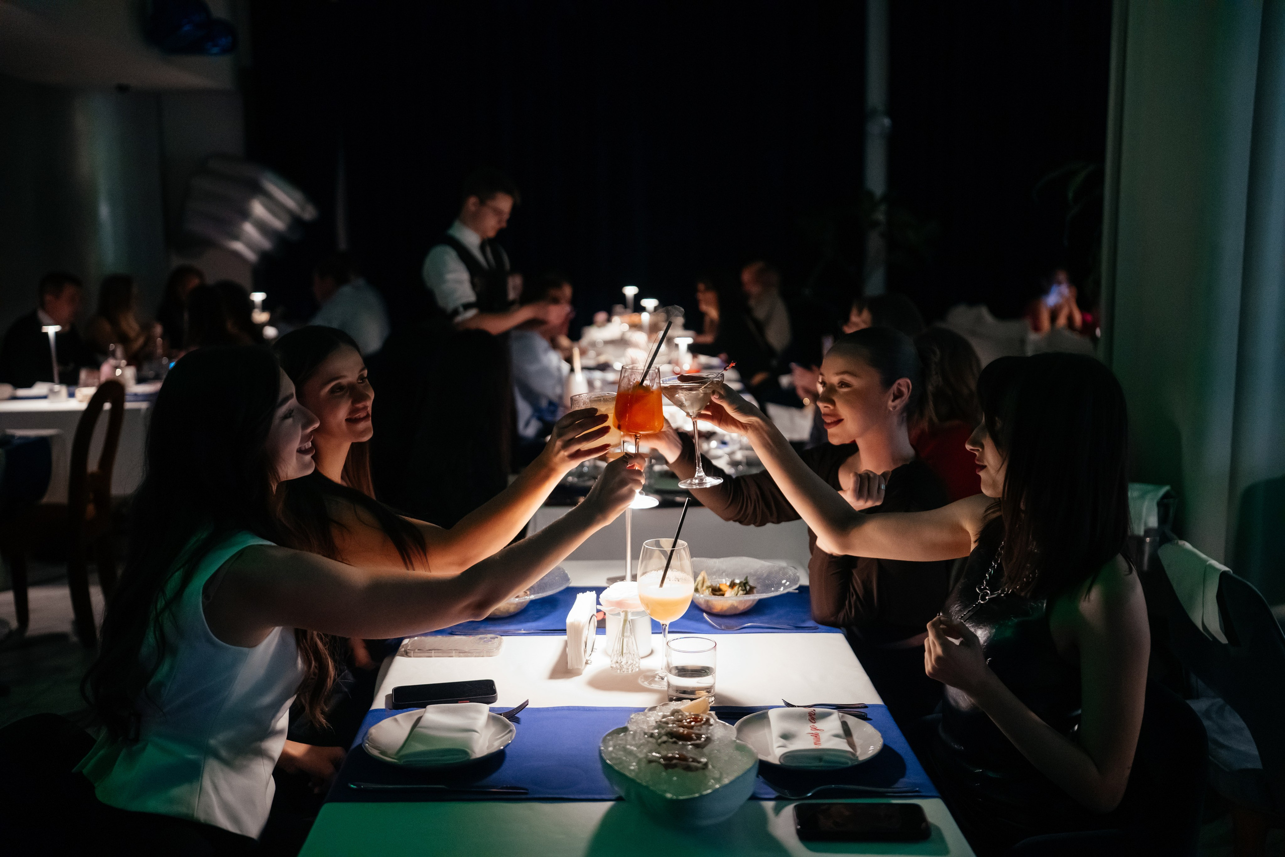 8 марта (суббота). BENUAR Restaurant