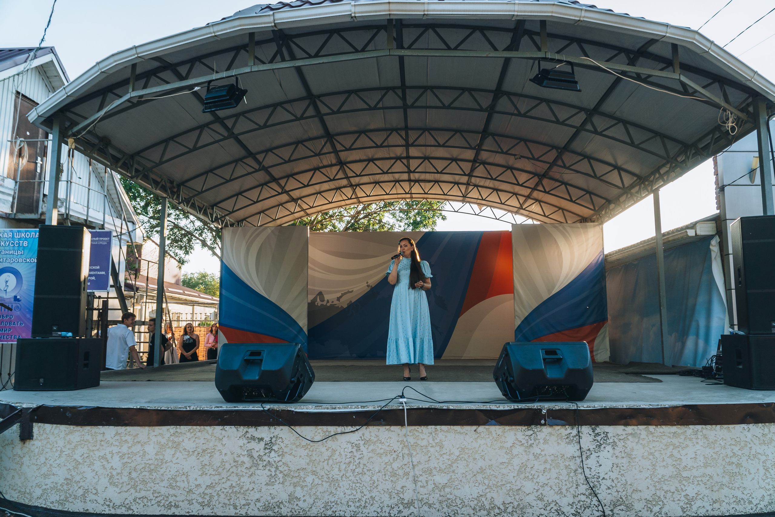 Песни под флагом России. Новотитаровский Дом культуры