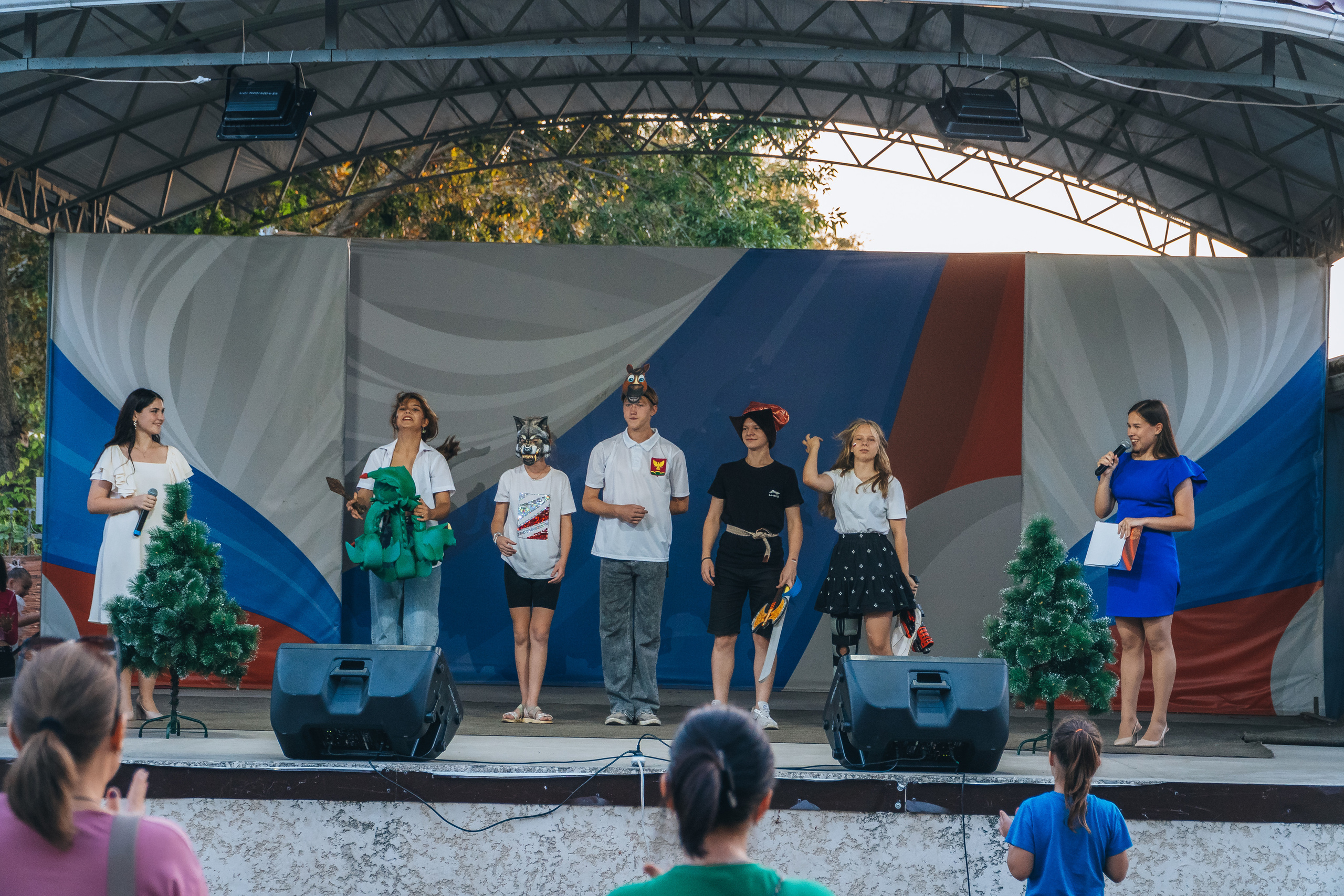 Песни под флагом России. Новотитаровский Дом культуры