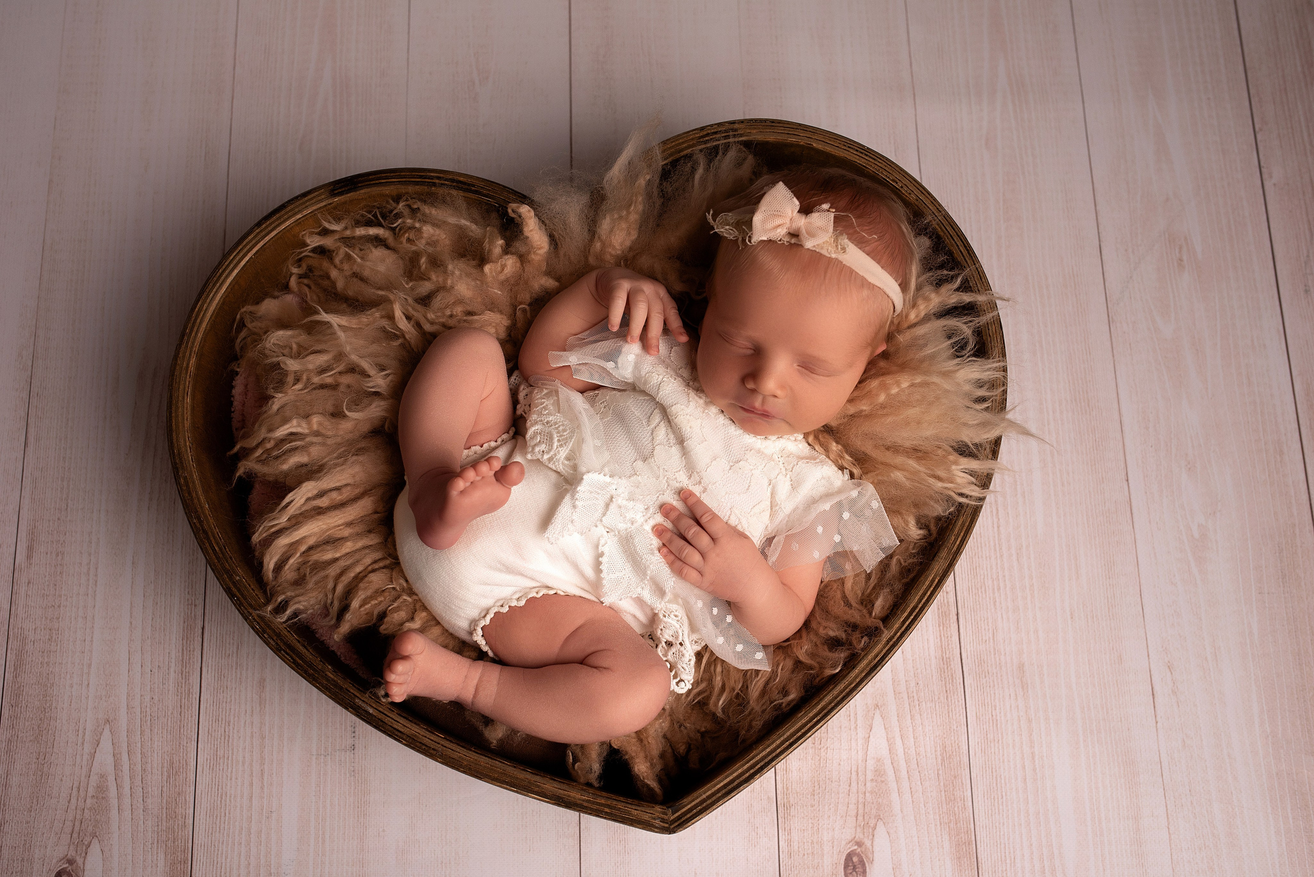 Новорождённые девочки. Детский фотограф новорождённых в Минске Боровик Екатерина