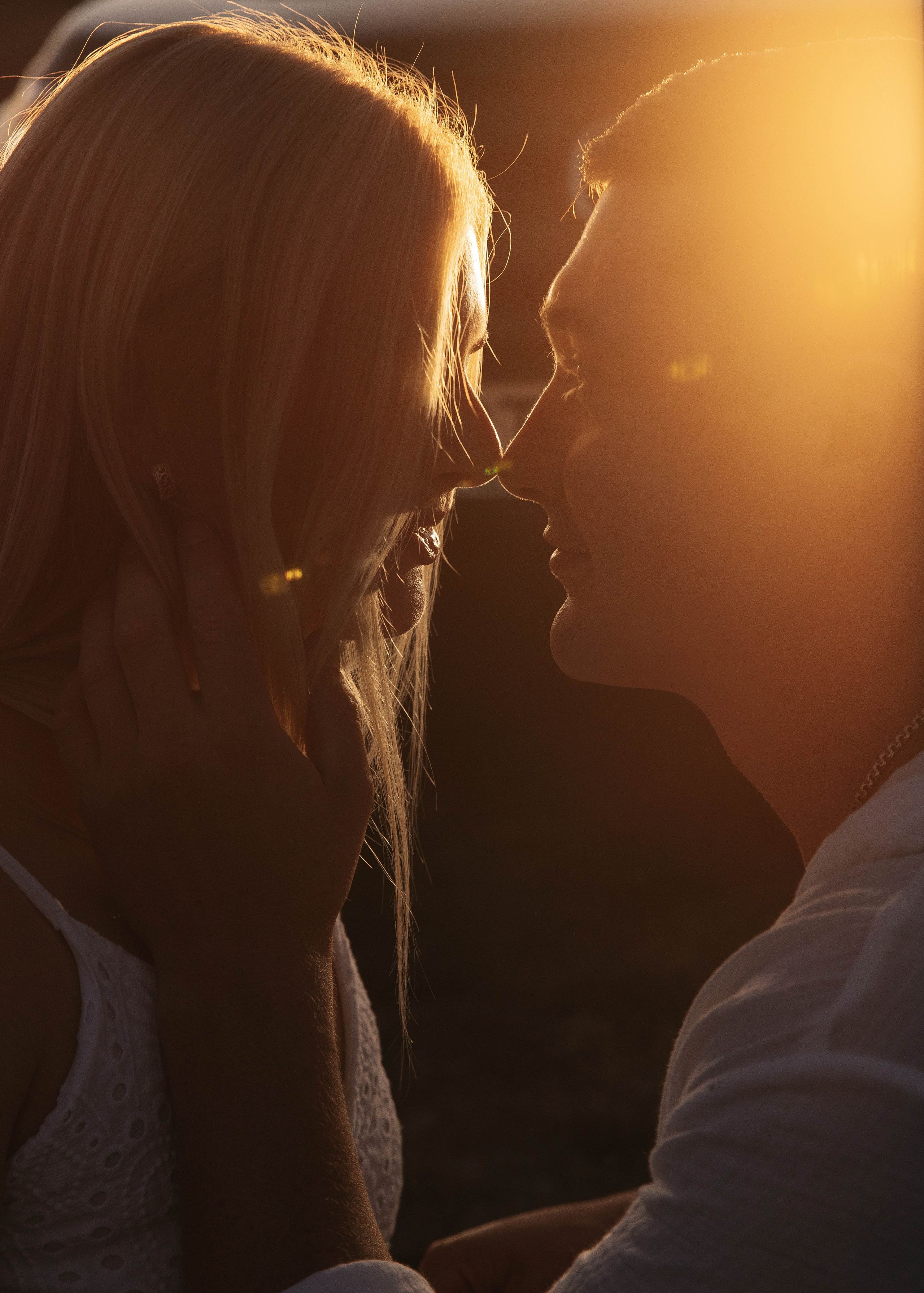 Love story на природе с машиной. Свадебный фотограф и видеограф Краснодар, Ростов, Сочи, Новороссийск