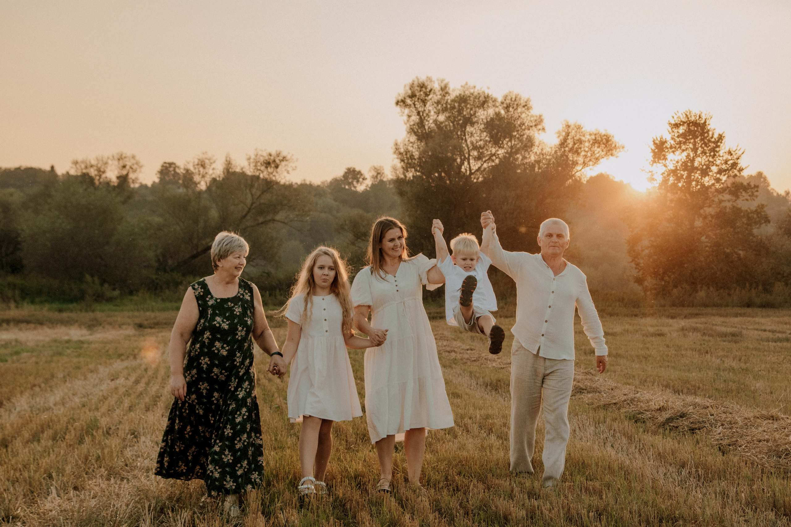 Семья Гафиятовых. Свадебный и индивидуальный фотограф в Суворове Клюева Мария