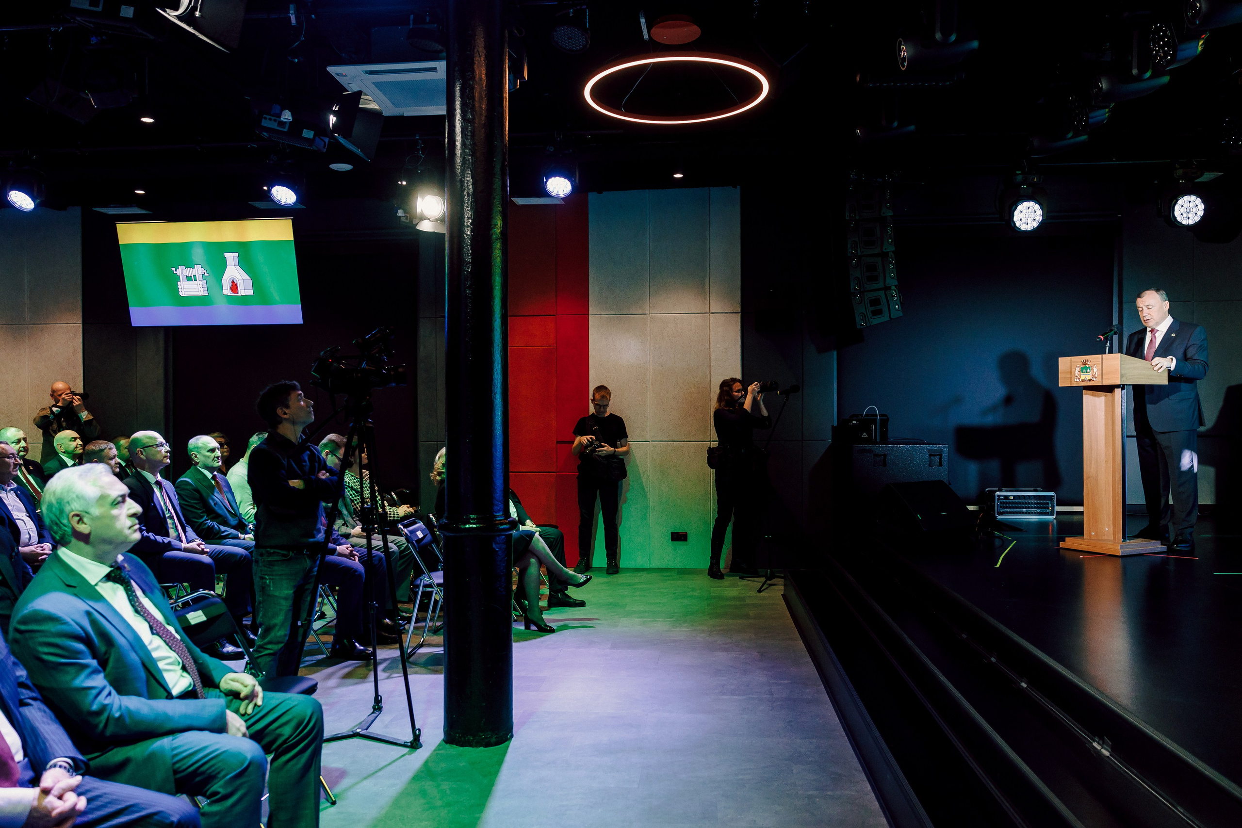 XXVI Церемония вручения премии имени В. Н. Татищева и Г. В. Де Геннина. Лёшка Варзегов — фотограф