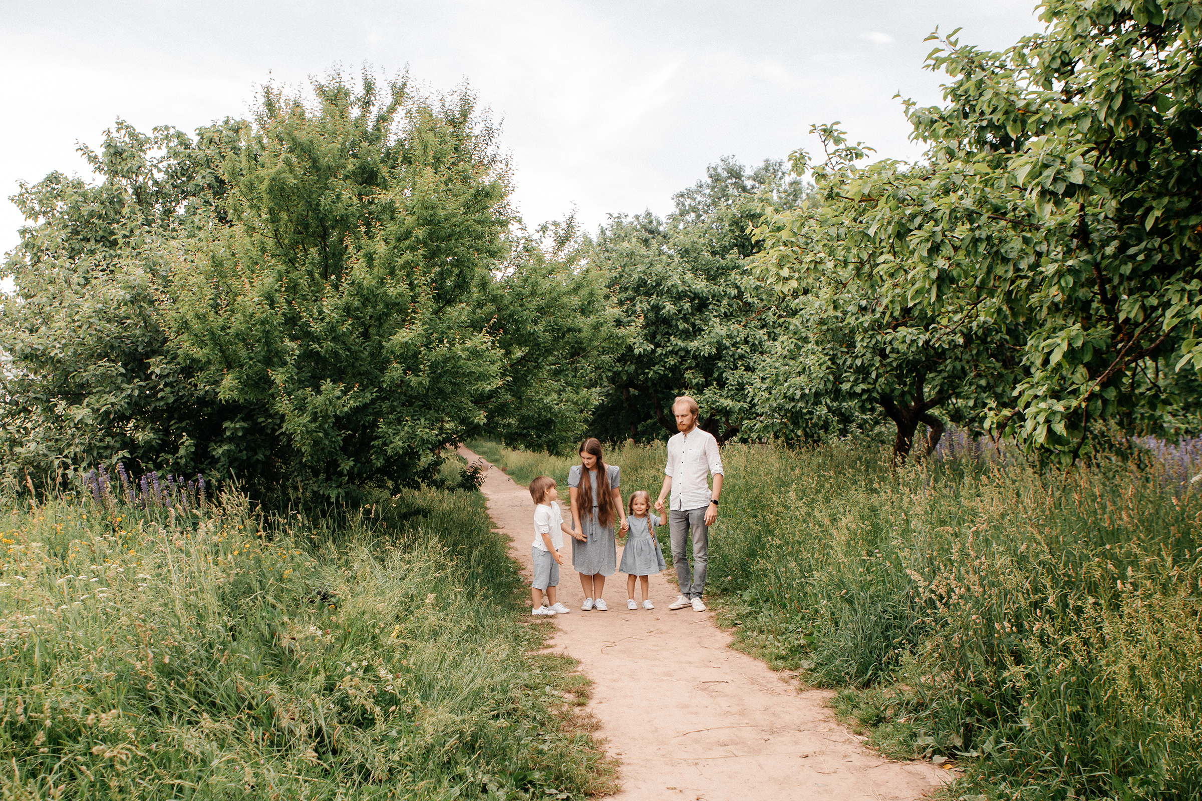 Юля+Андрей+Аня+Артемий. Семейный фотограф в Минске Саша Павлюк