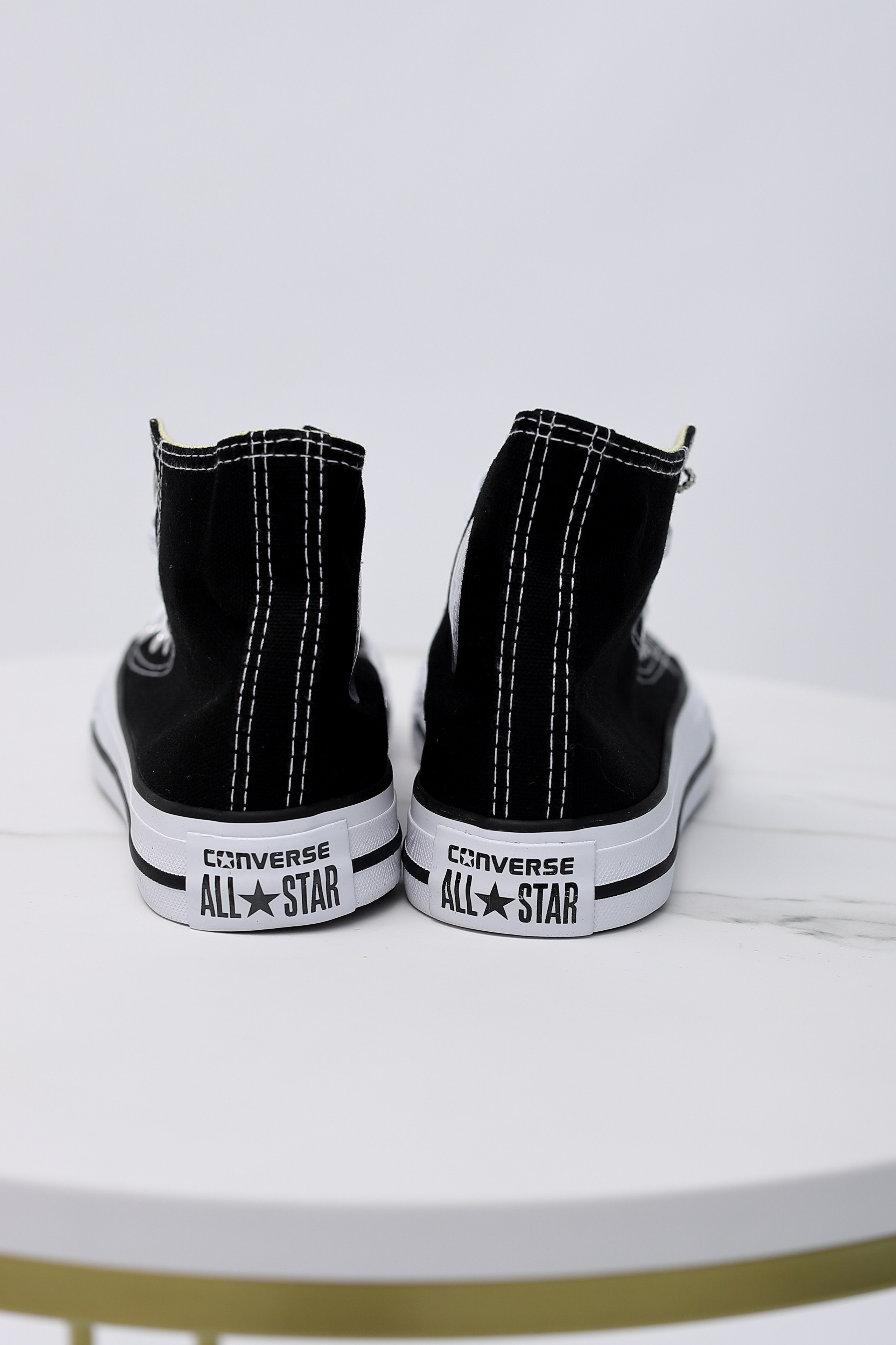 Съёмки для интернет магазинов. Интерьерная фотостудия Toffee Studio