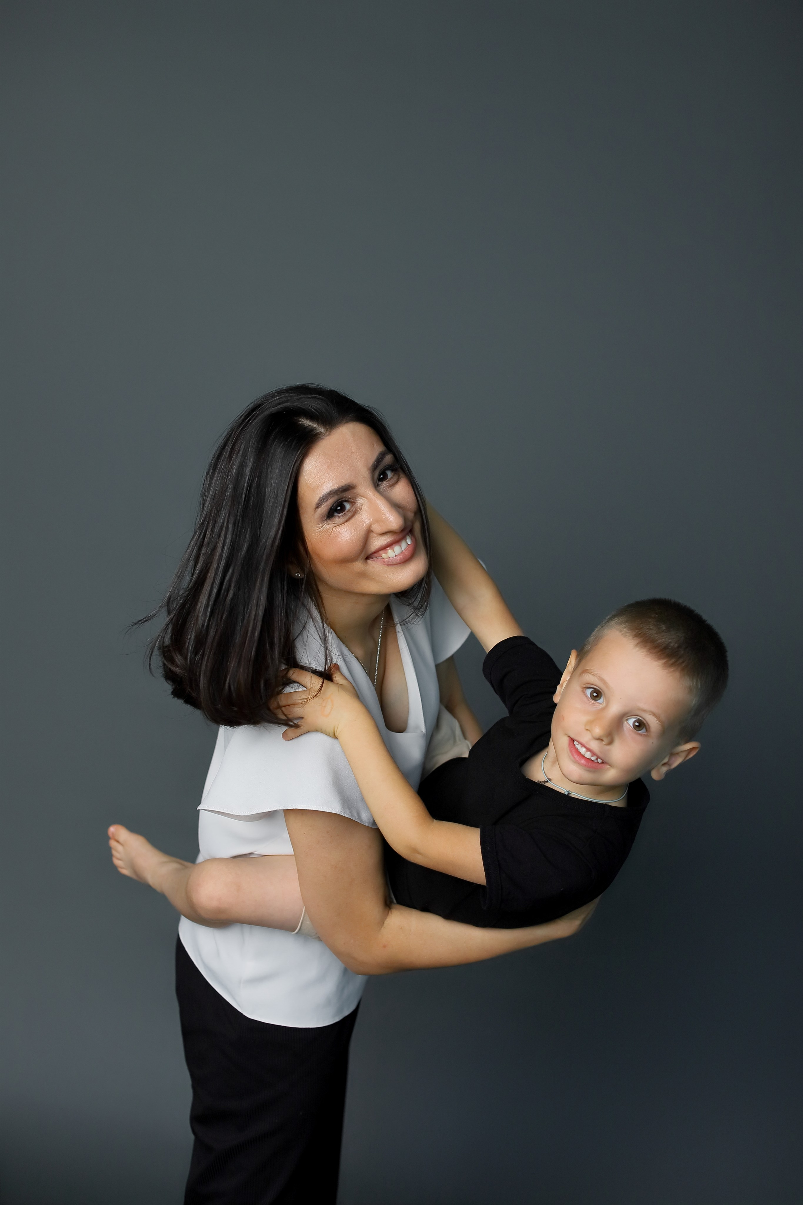 Семейные фотосессии в интерьере. Интерьерная фотостудия Toffee Studio