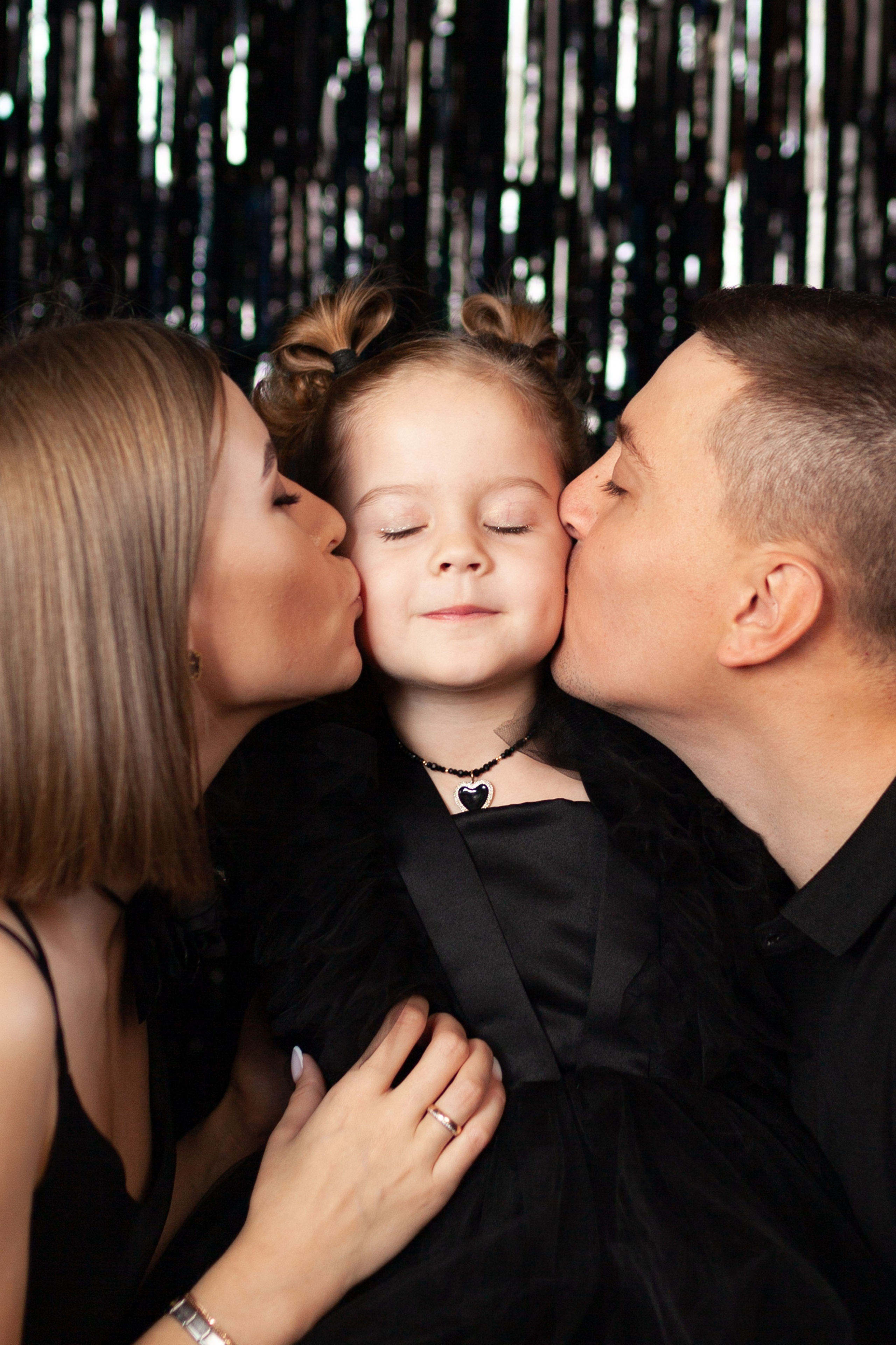 Семейная новогодняя. Семейный и женский фотограф, стильный репортаж в г. Новосибирск