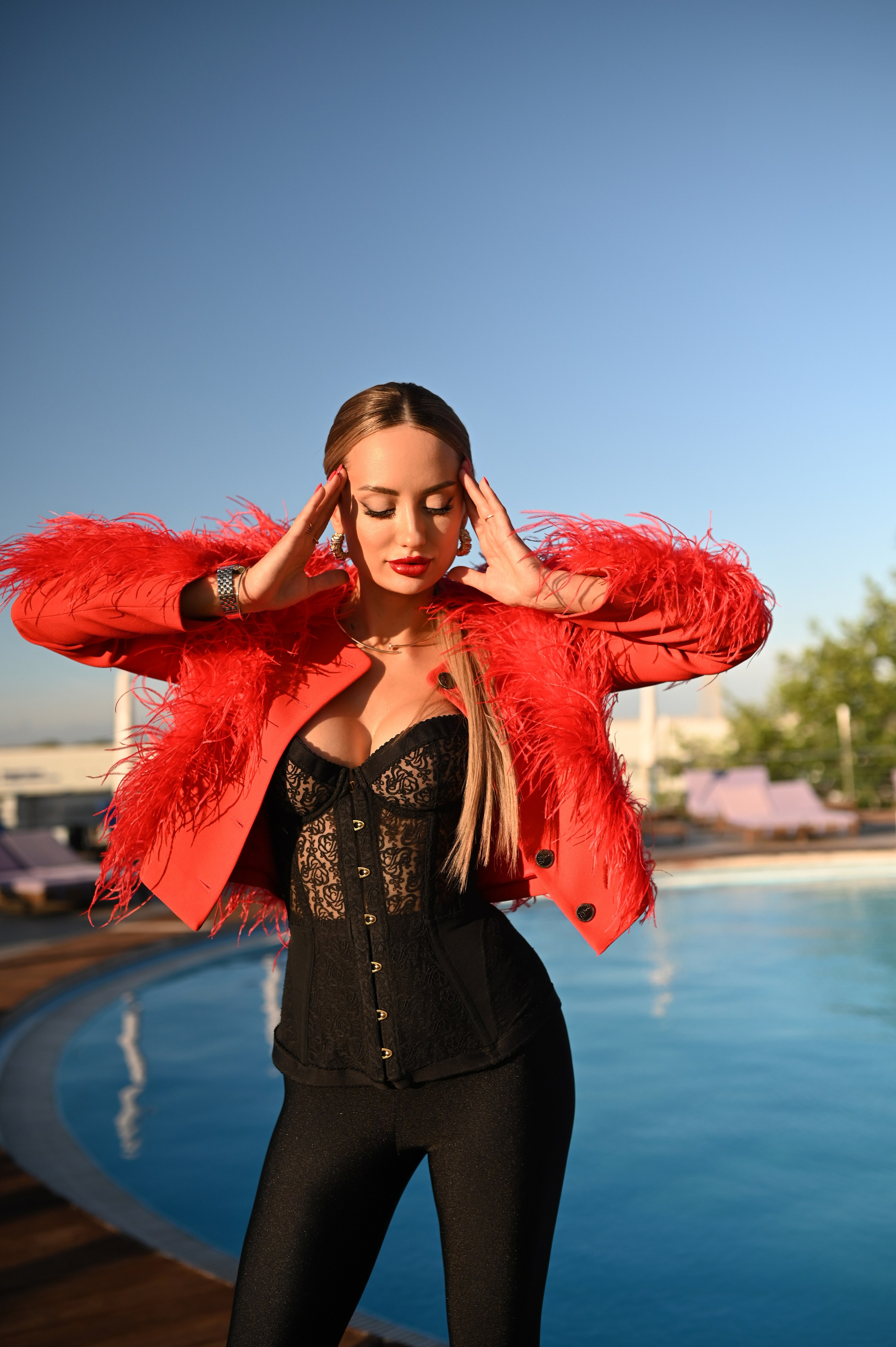 Лилия. Твой личный проводник к красивым фотографиям в Старом Осколе