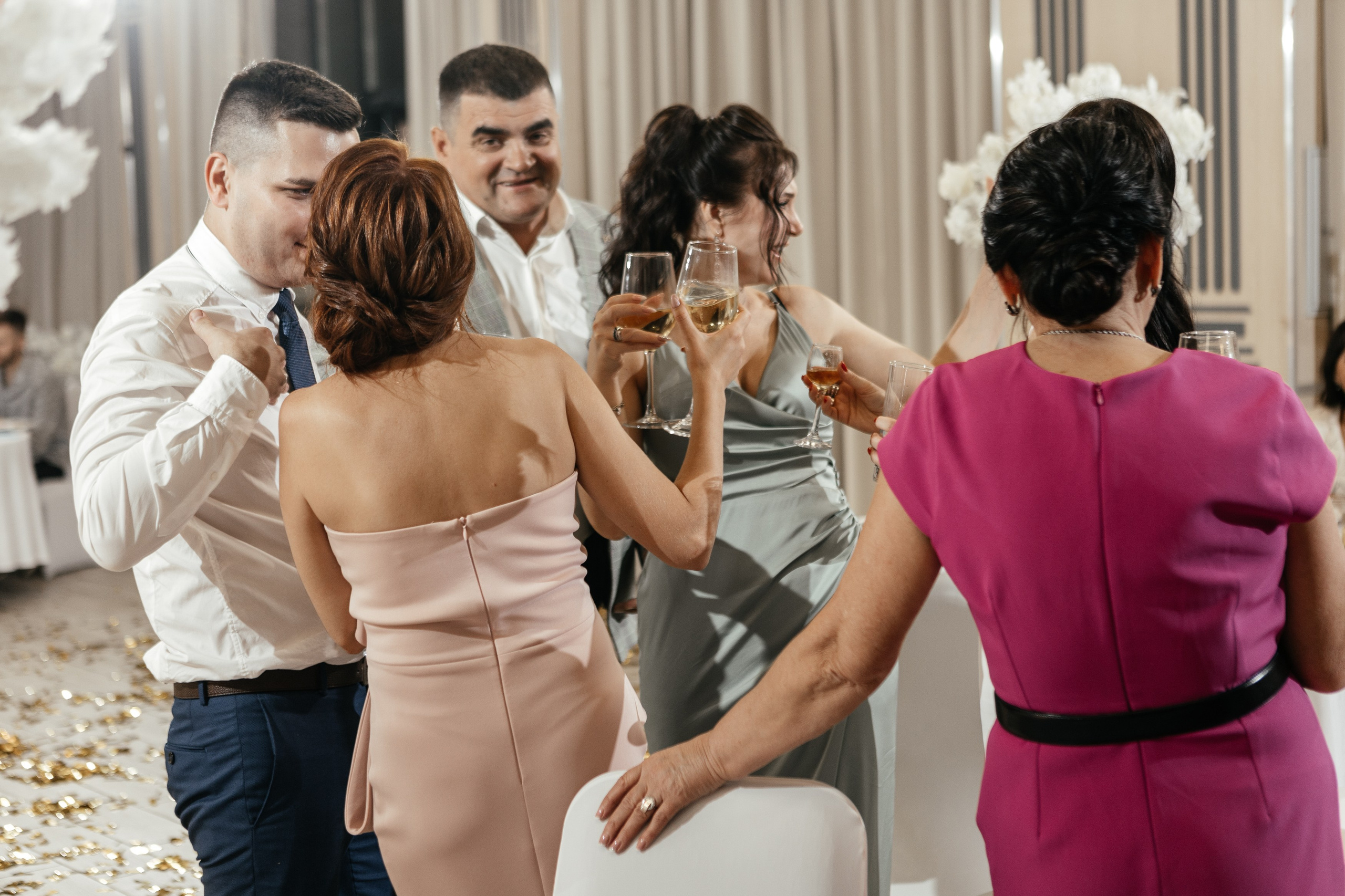 Свадебный фотограф Уфа — Руслан ГабдлисламовЖивые эмоции, красивые кадры, воспоминания на всю жизнь.Работаю по всей Республике Башкортоста. Свадебный фотограф Уфа Руслан Габдлисламов