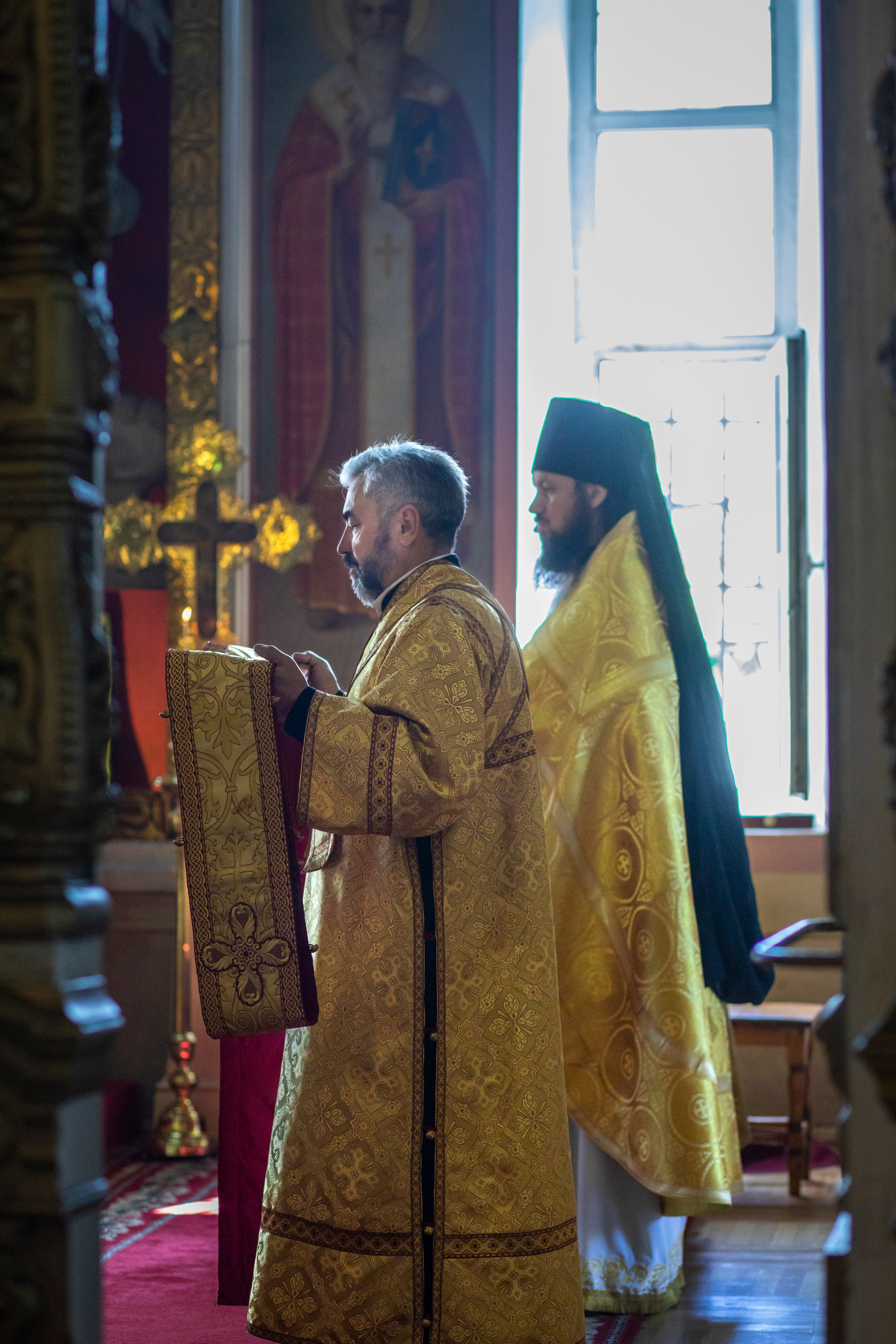 Служба епископа Александровского и Юрьев-Польского Иннокентия. Арт- фотограф Москва