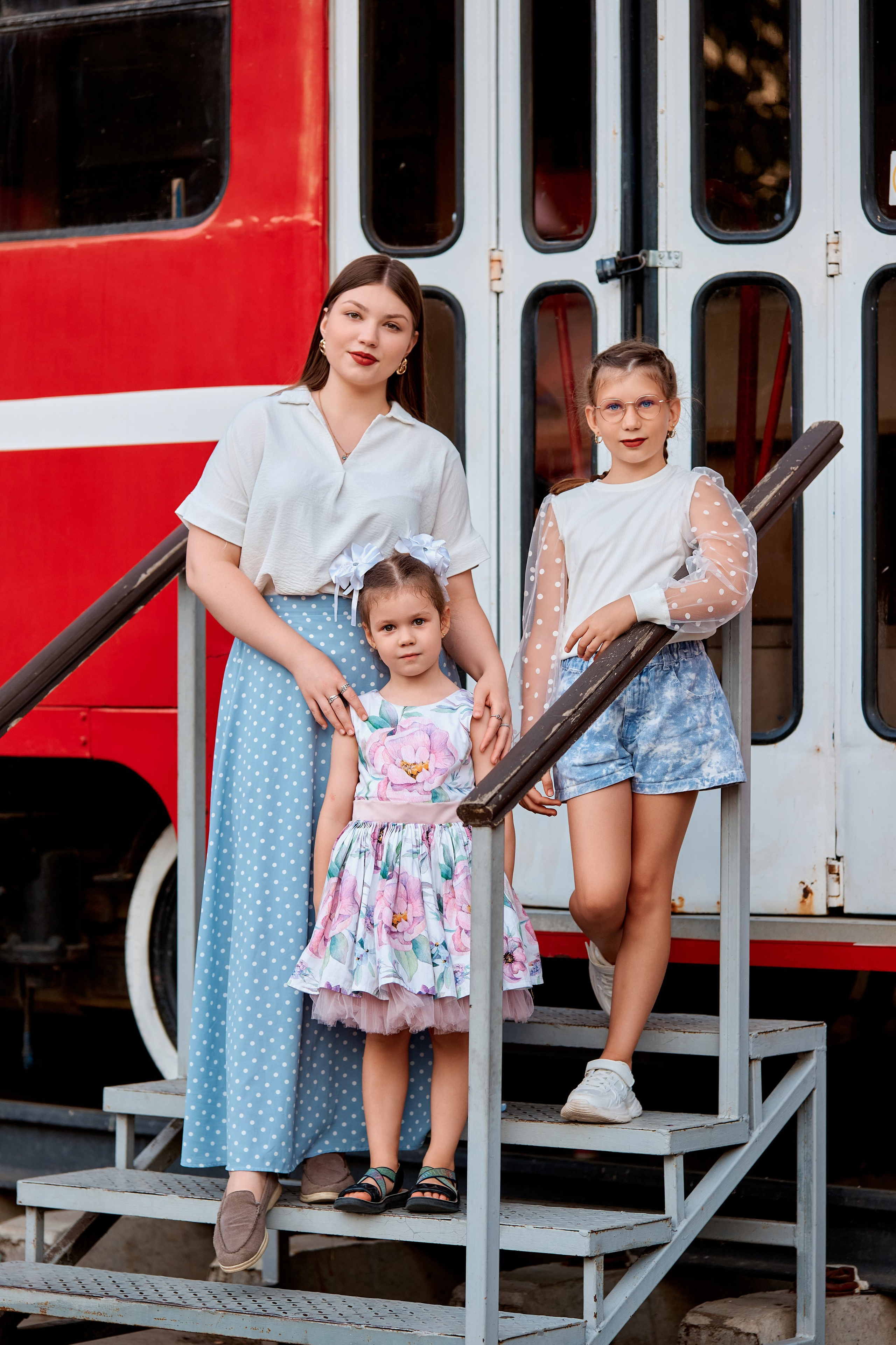 Семейная фотосессия с внуками в парке. Фотограф Таганрог Анна Трайжон