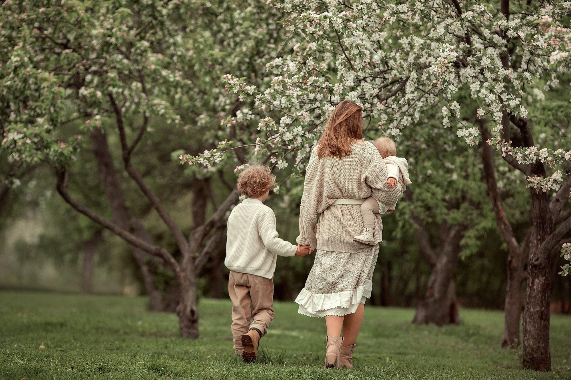 Ми-ми-ми в цветущих садах. Tatyana Nadezhdina Family photographer