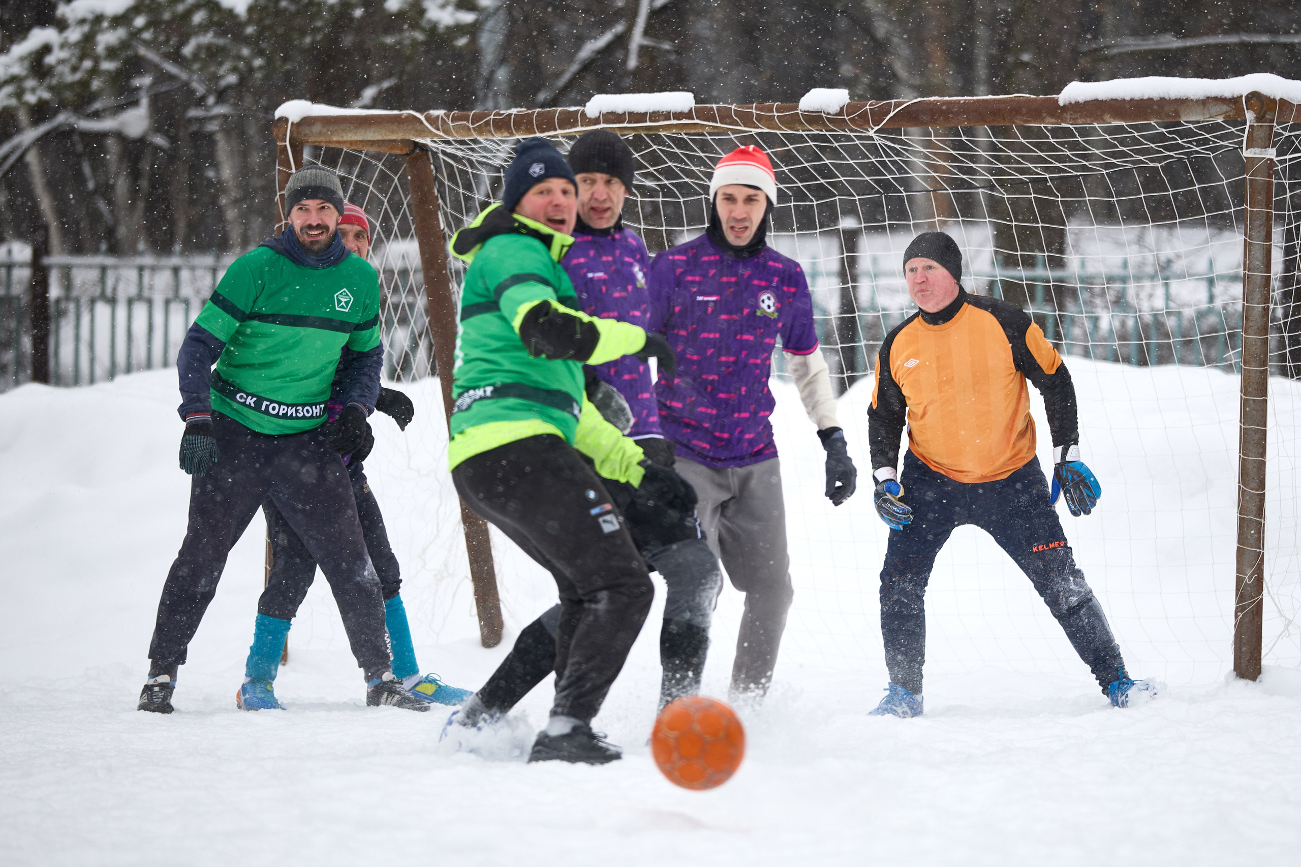 Футбол — Академ Лига. Фотограф в Новосибирске Алена Скокова