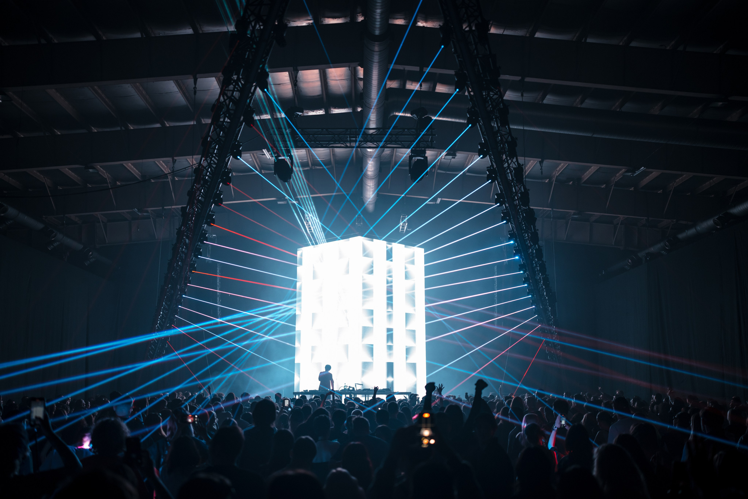 NUR 2025. @tomrus: Рустам Шагиморданов — фотограф