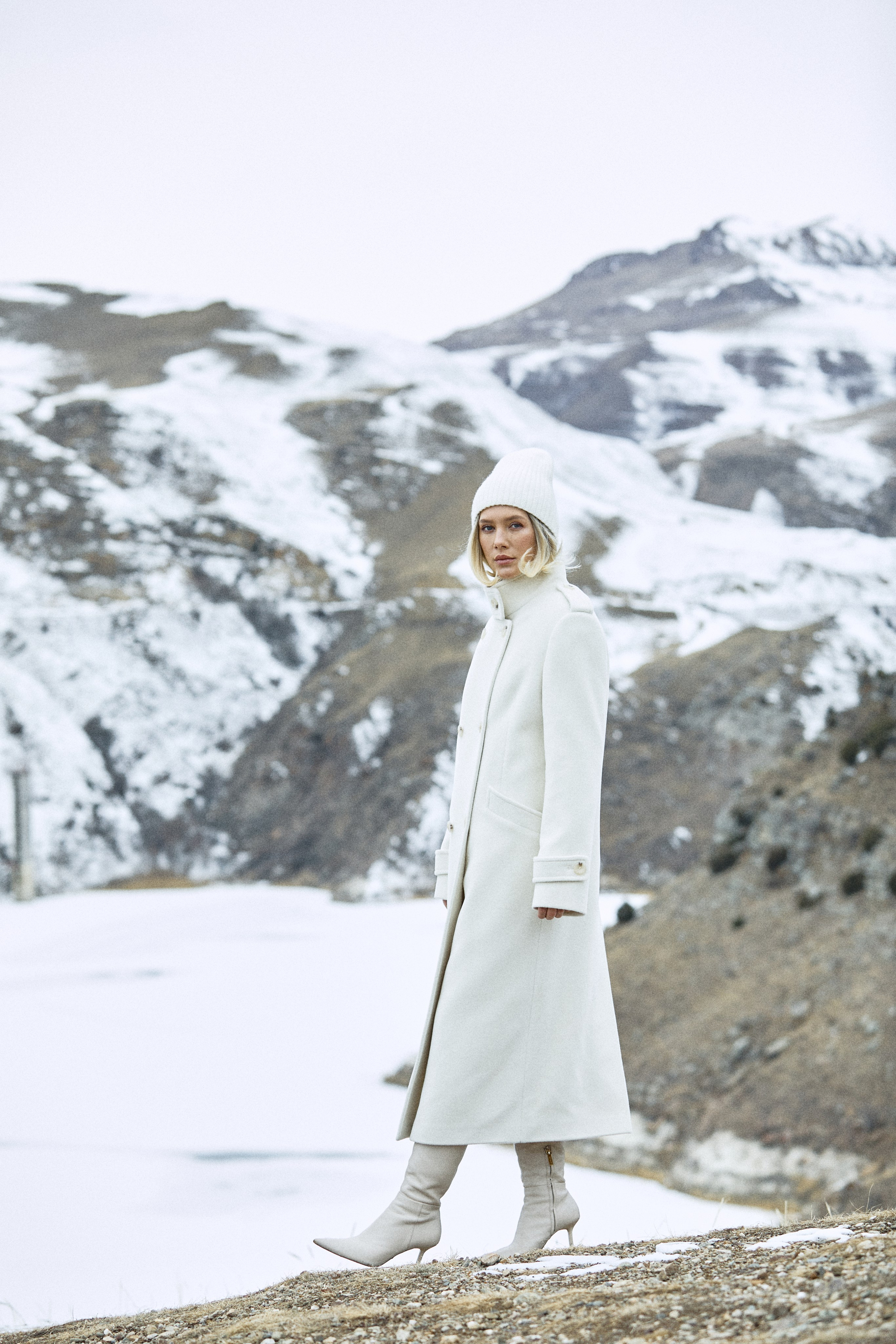 Выездная съемка для бренда одежды. Фотограф Продюсер в горах КБР / Москва  Нальчик Горы