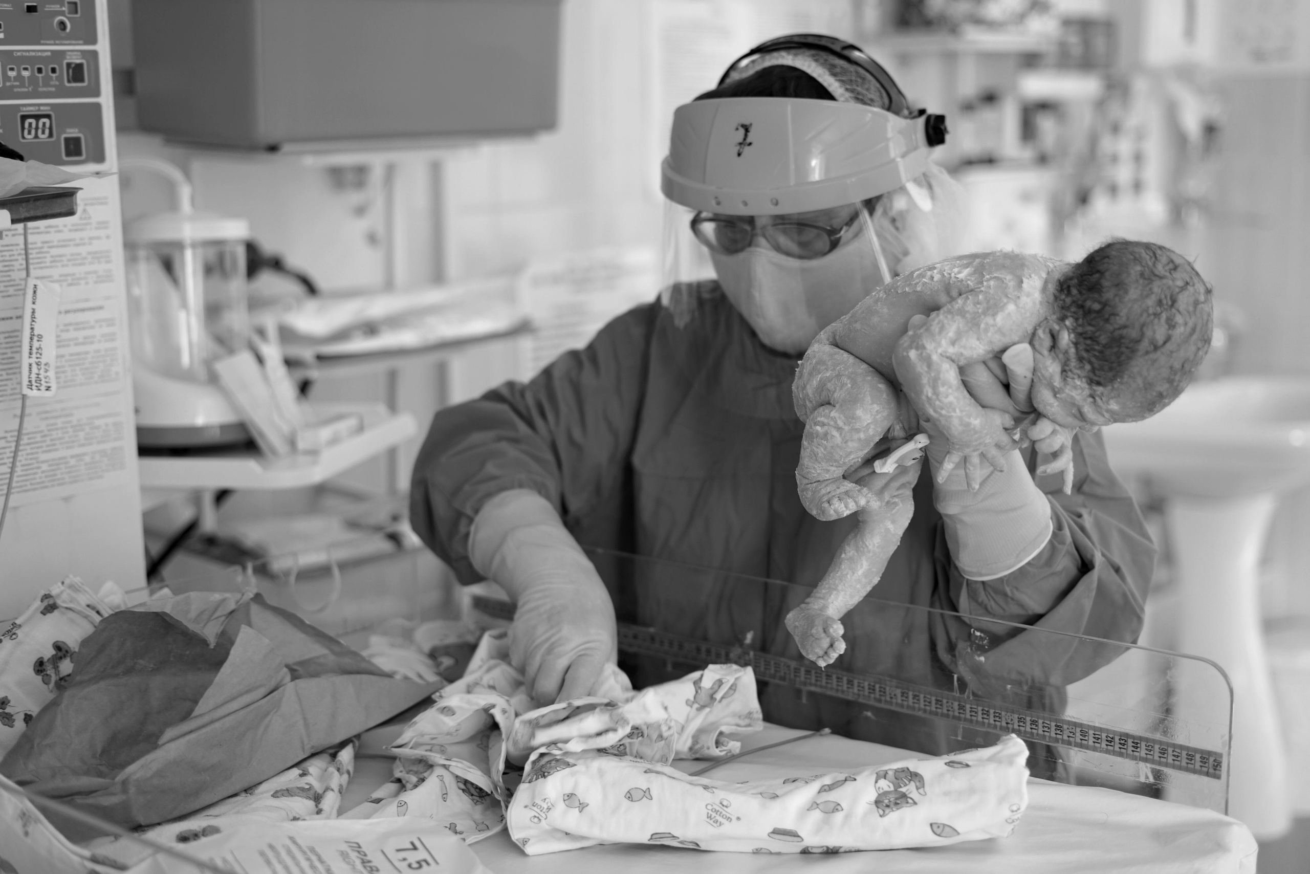 Роды. Фотограф новорожденных Тюмень