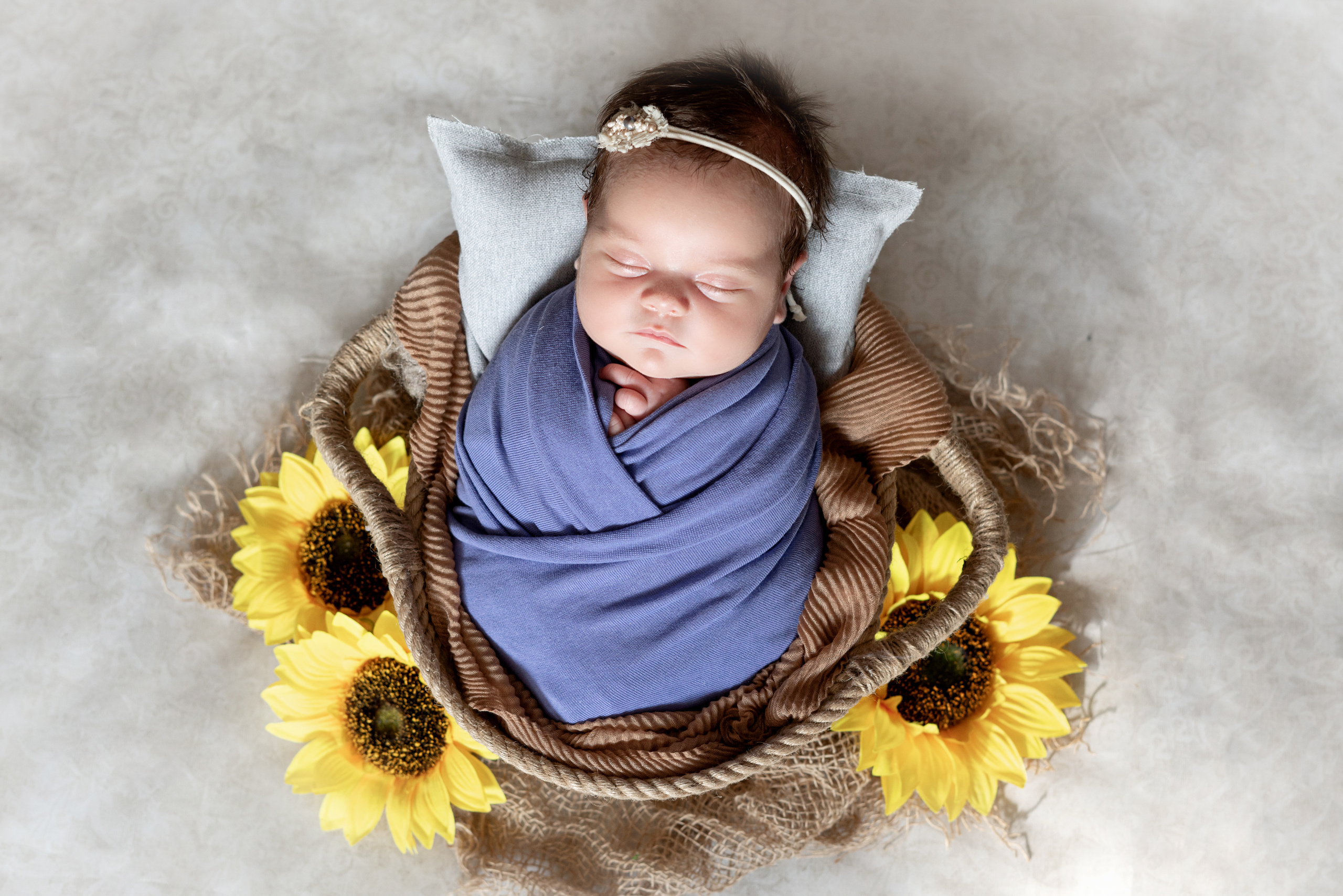 Новорожденные. Фотограф новорожденных Тюмень