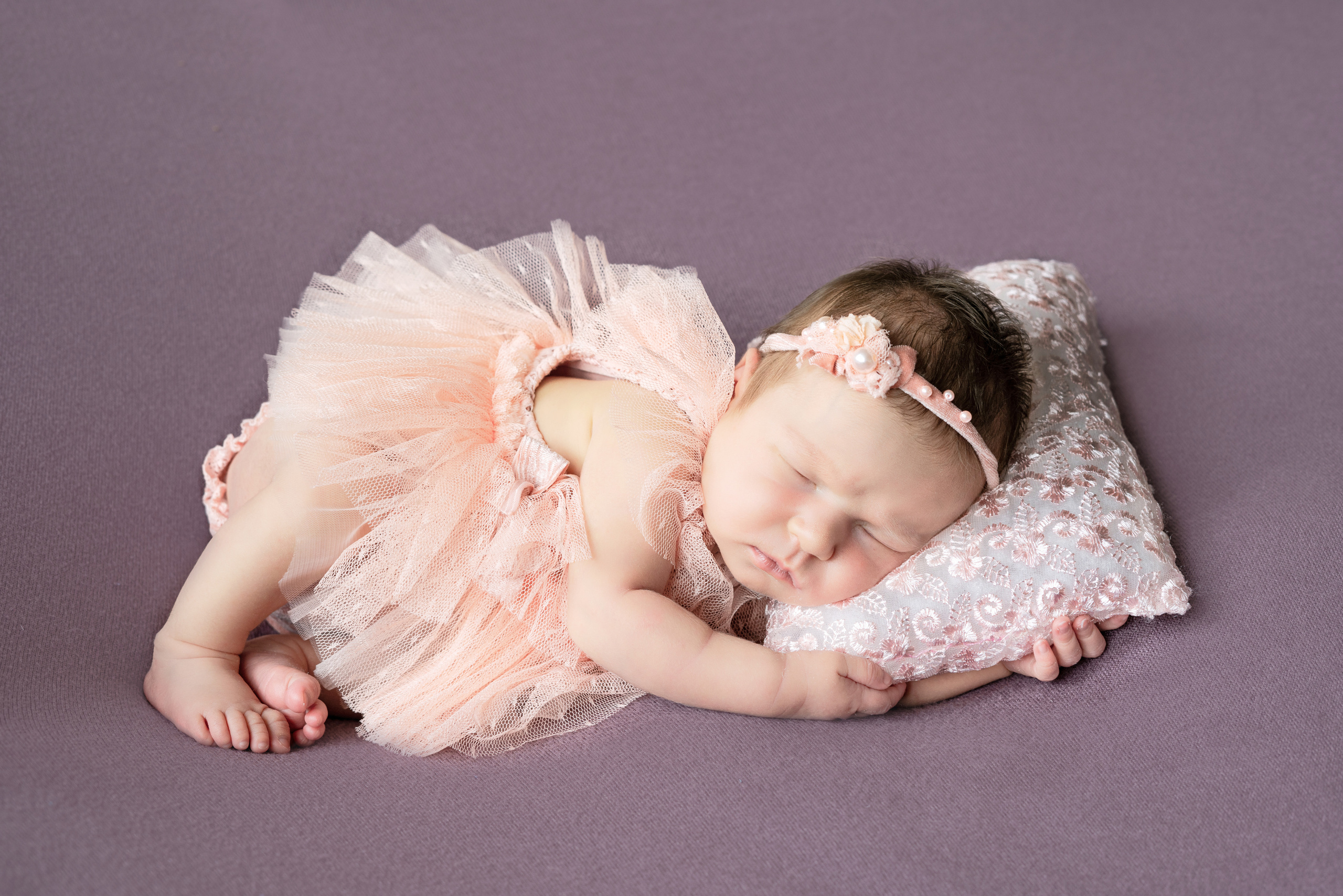 Новорожденные. Фотограф новорожденных Тюмень