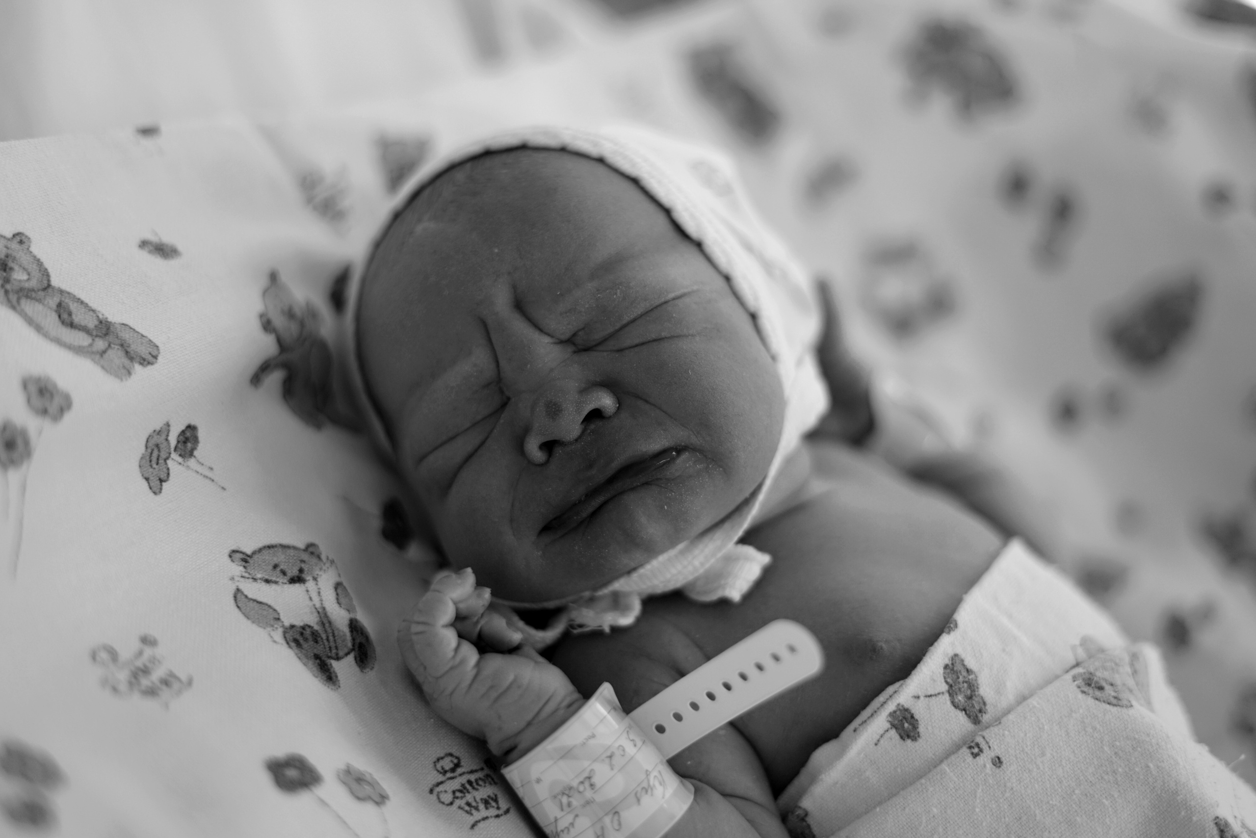 Роды. Фотограф новорожденных Тюмень