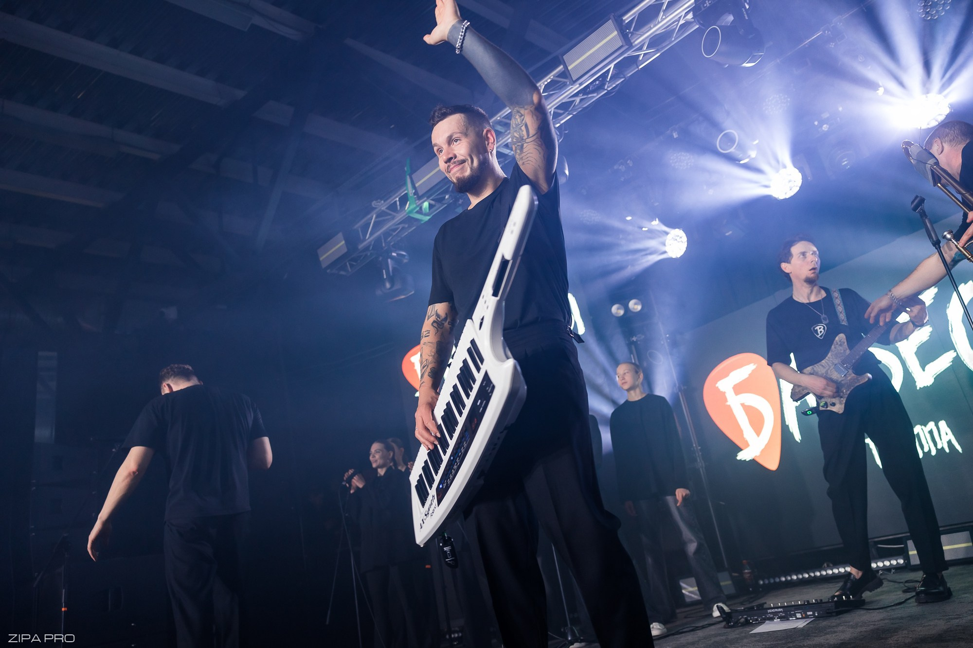 Сольный концерт кавер-группы «Балбесы». Фотограф Zipa Pro