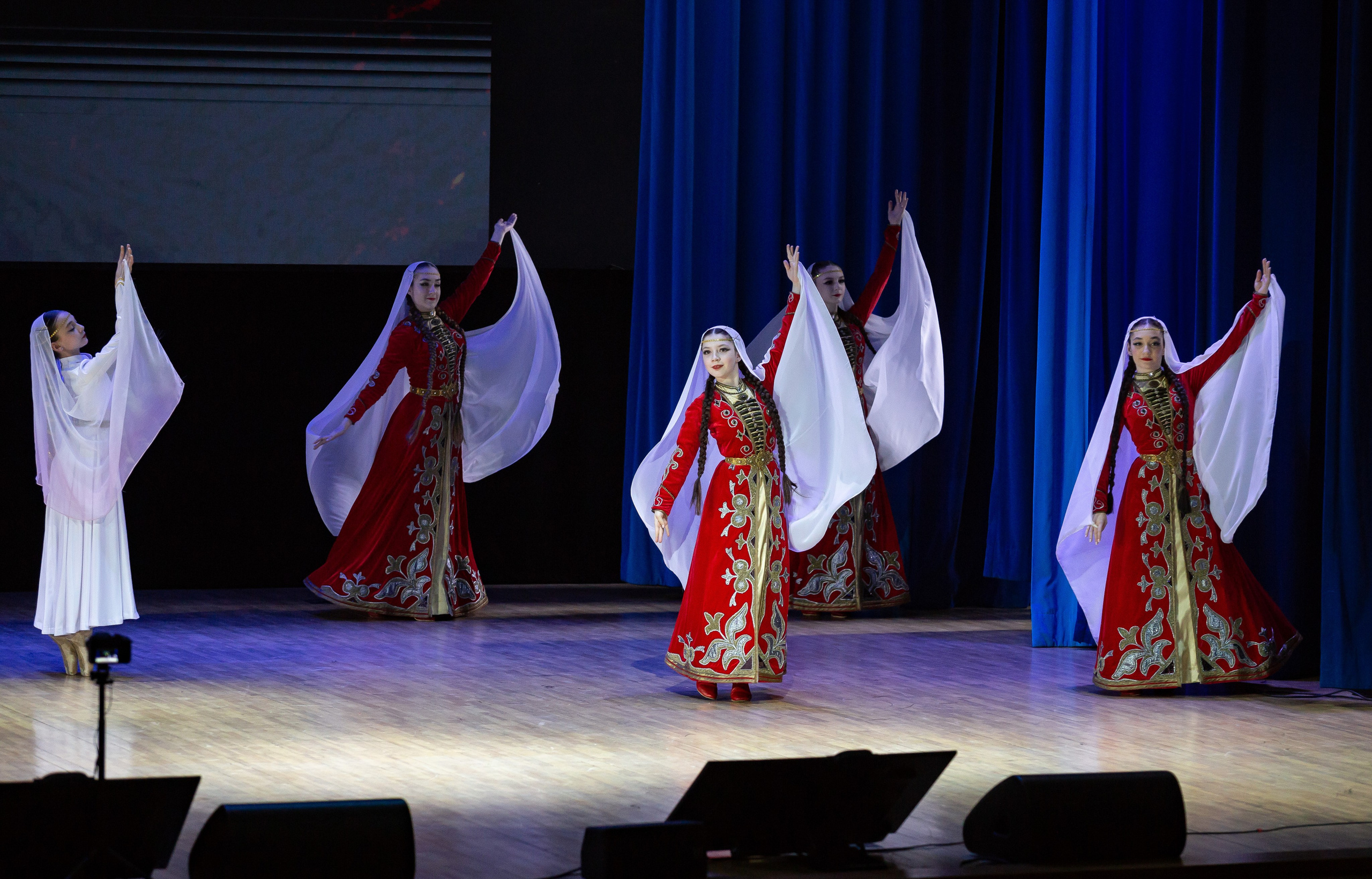 Юбилейный концерт танцевального коллектива «Адыги». Репортажный фотограф в Москве