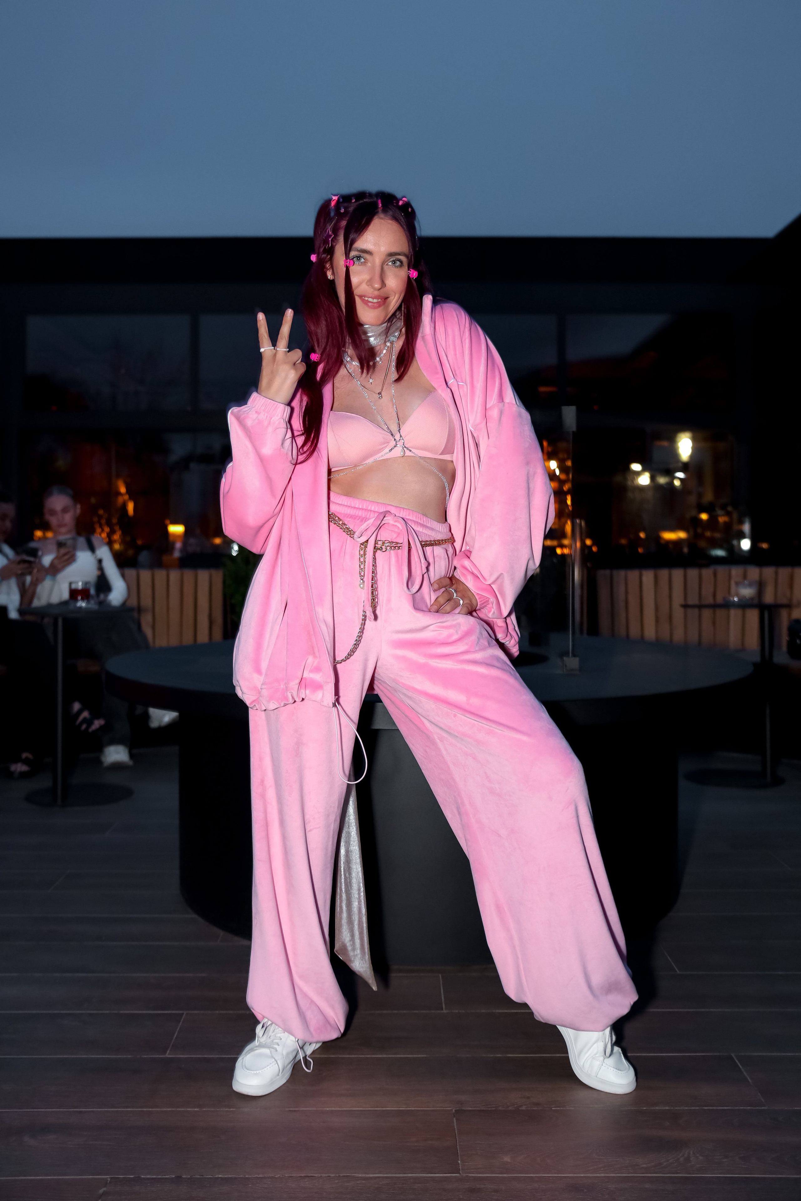 LA night & Fiji wave. 2000’s