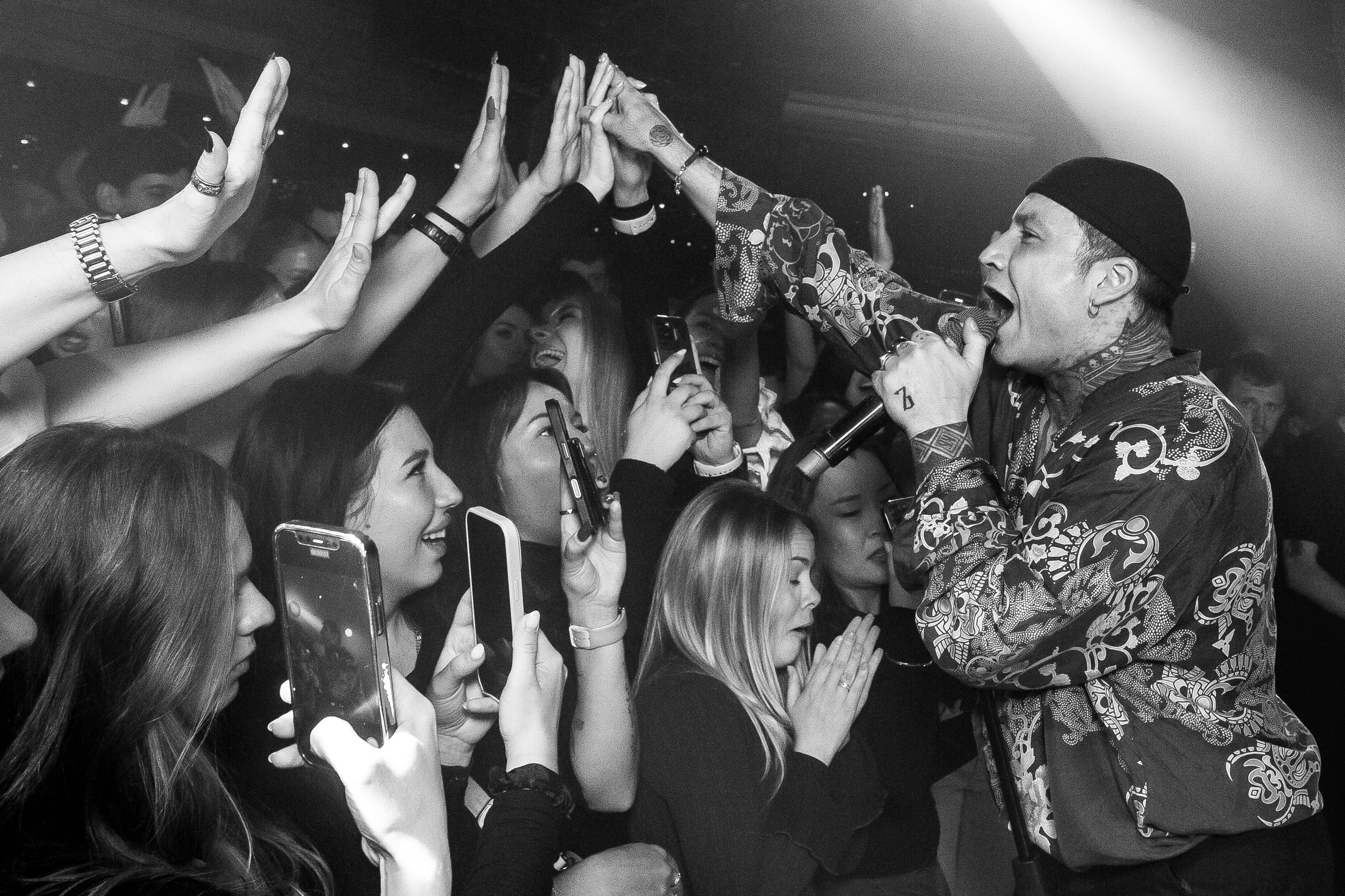 Концерт VA.NO | QUEST PISTOLS SHOW. Репортажный фотограф в Ялте Алексей Семёнов