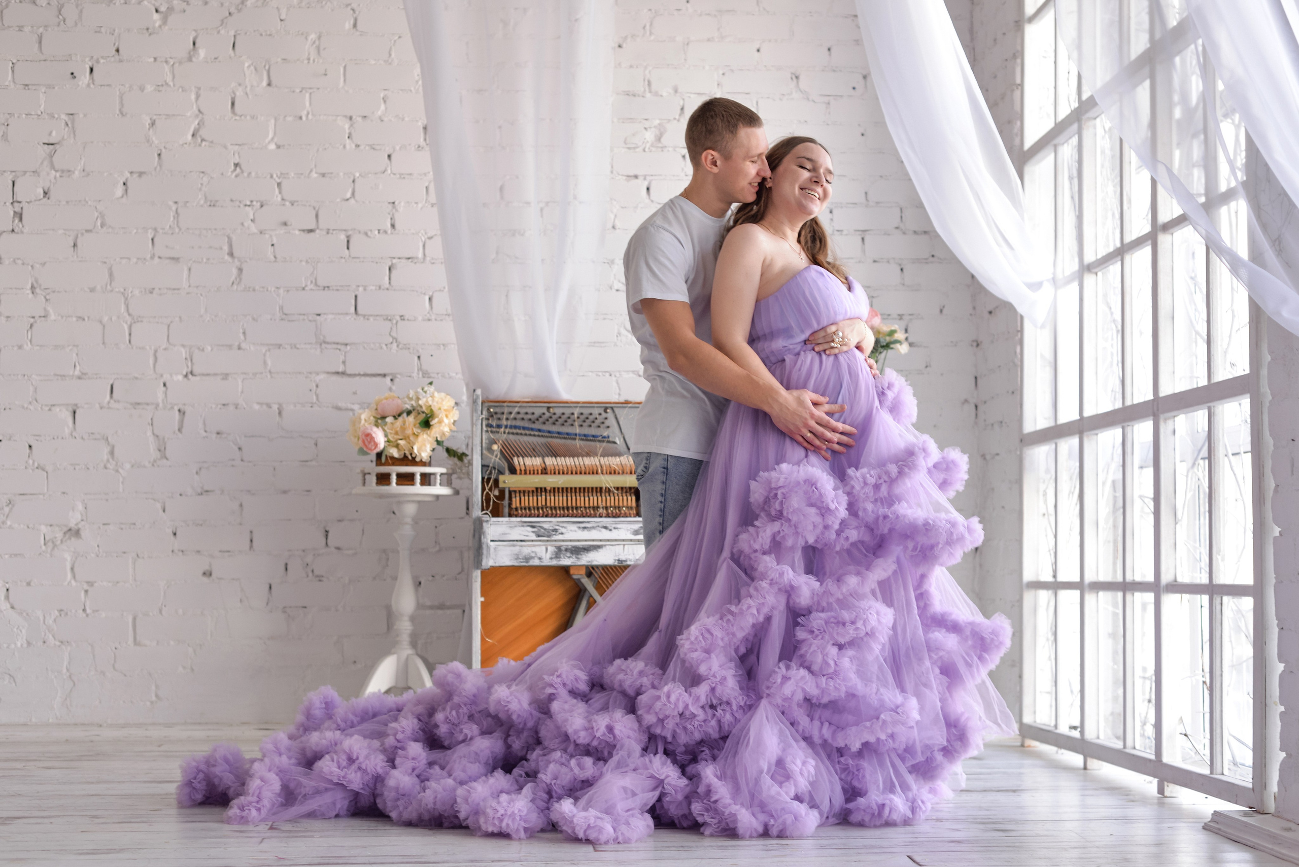 Алена и Дима беременность в студии. Семейный и свадебный фотограф Галина Абакумова, фотосессии в Белгороде