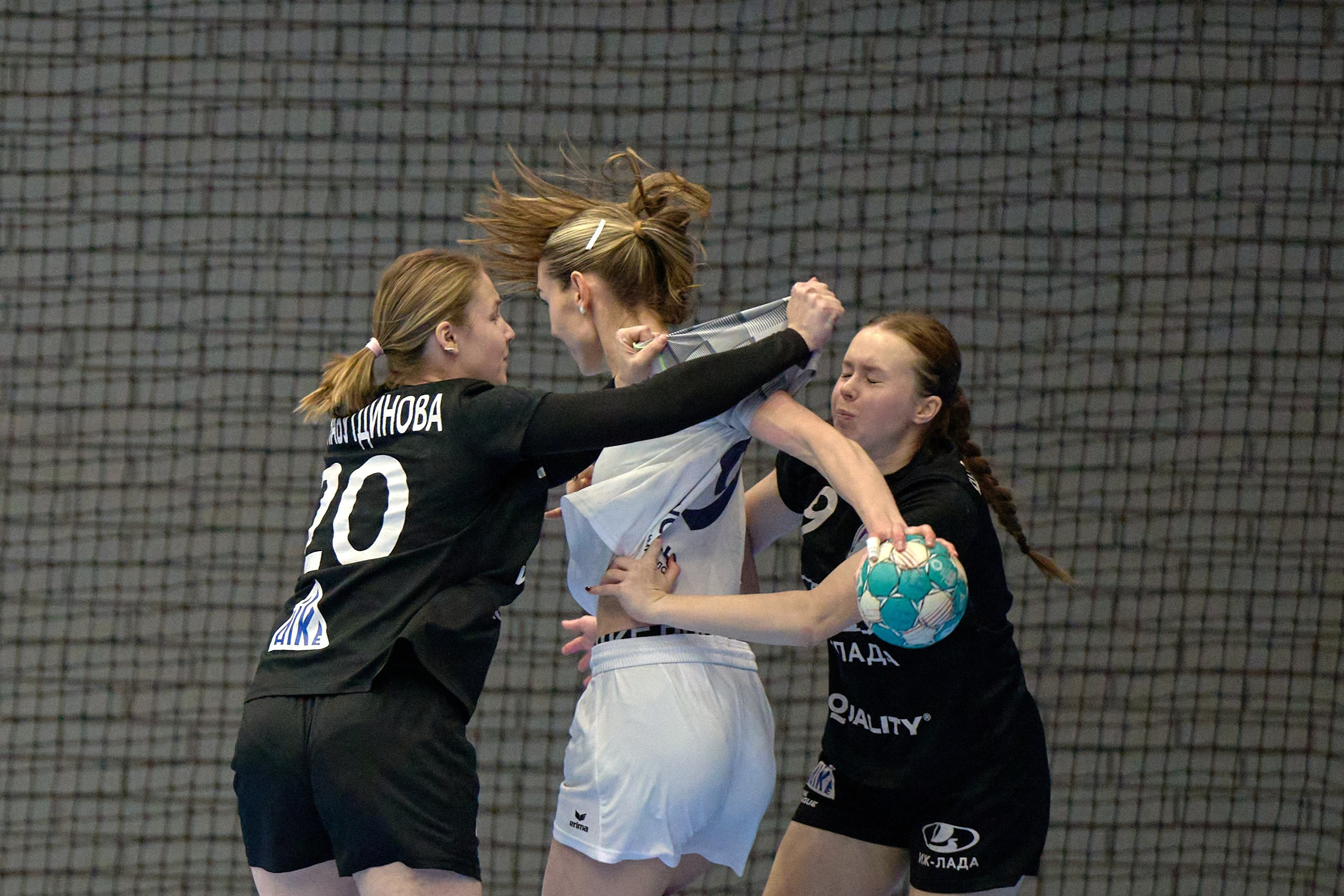 Гандбол. OLIMPBET Суперлига. «Университет» — «ЦСКА». Спортивный репортажный фотограф в Ижевске Сергей Мерзляков