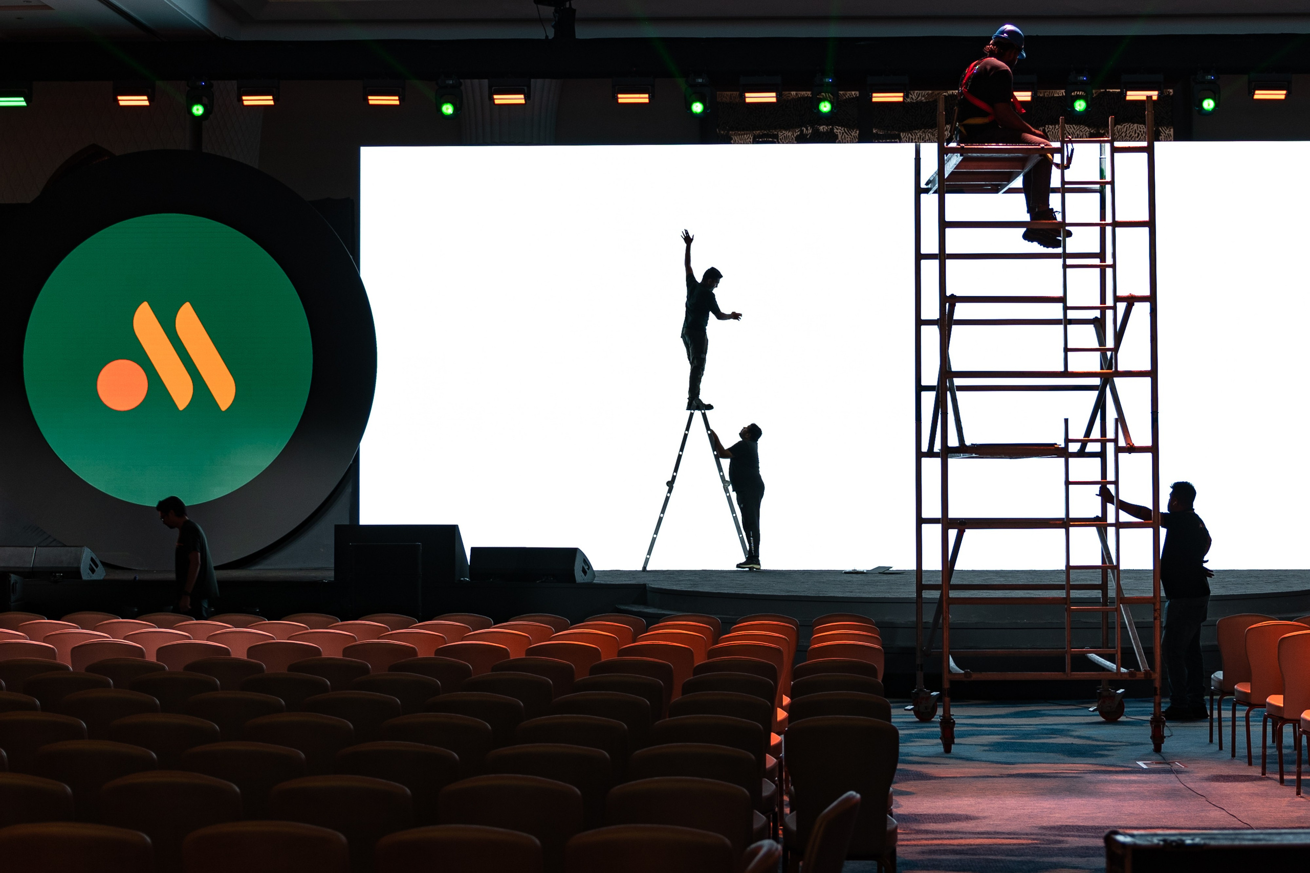 Точка Притяжения / Дубай. Фотограф Юлия Назарова