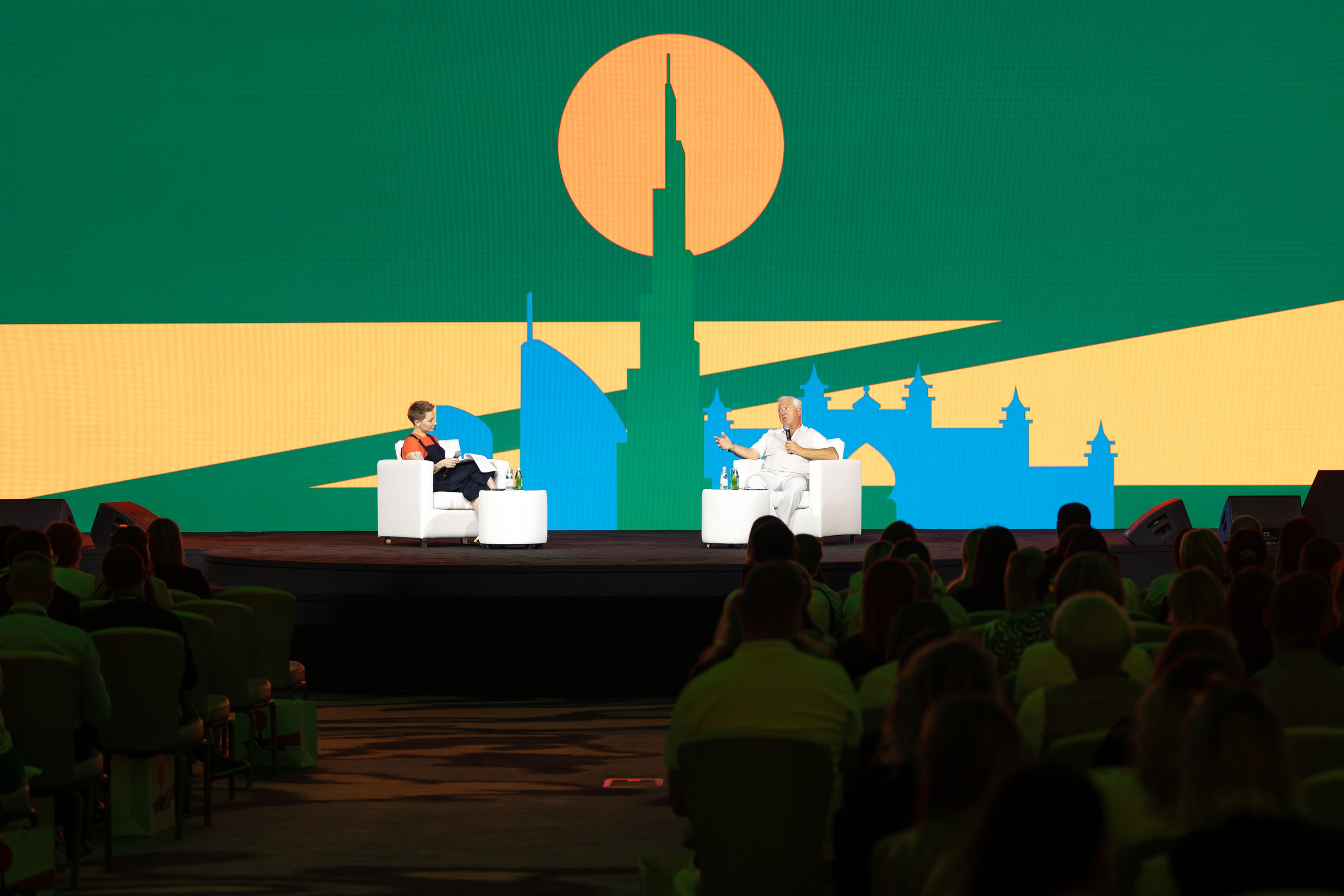 Точка Притяжения / Дубай. Фотограф Юлия Назарова