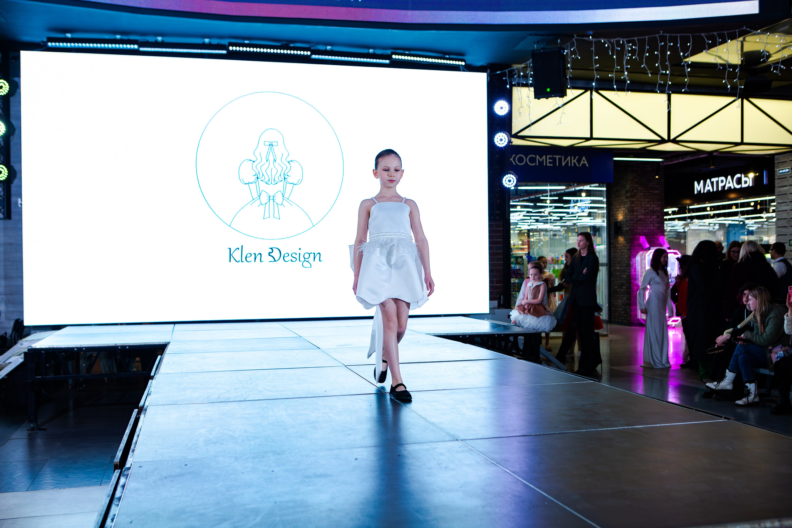 SAYMYNAME FASHION SHOW. Репортажный, семейный, свадебный, портретный фотограф