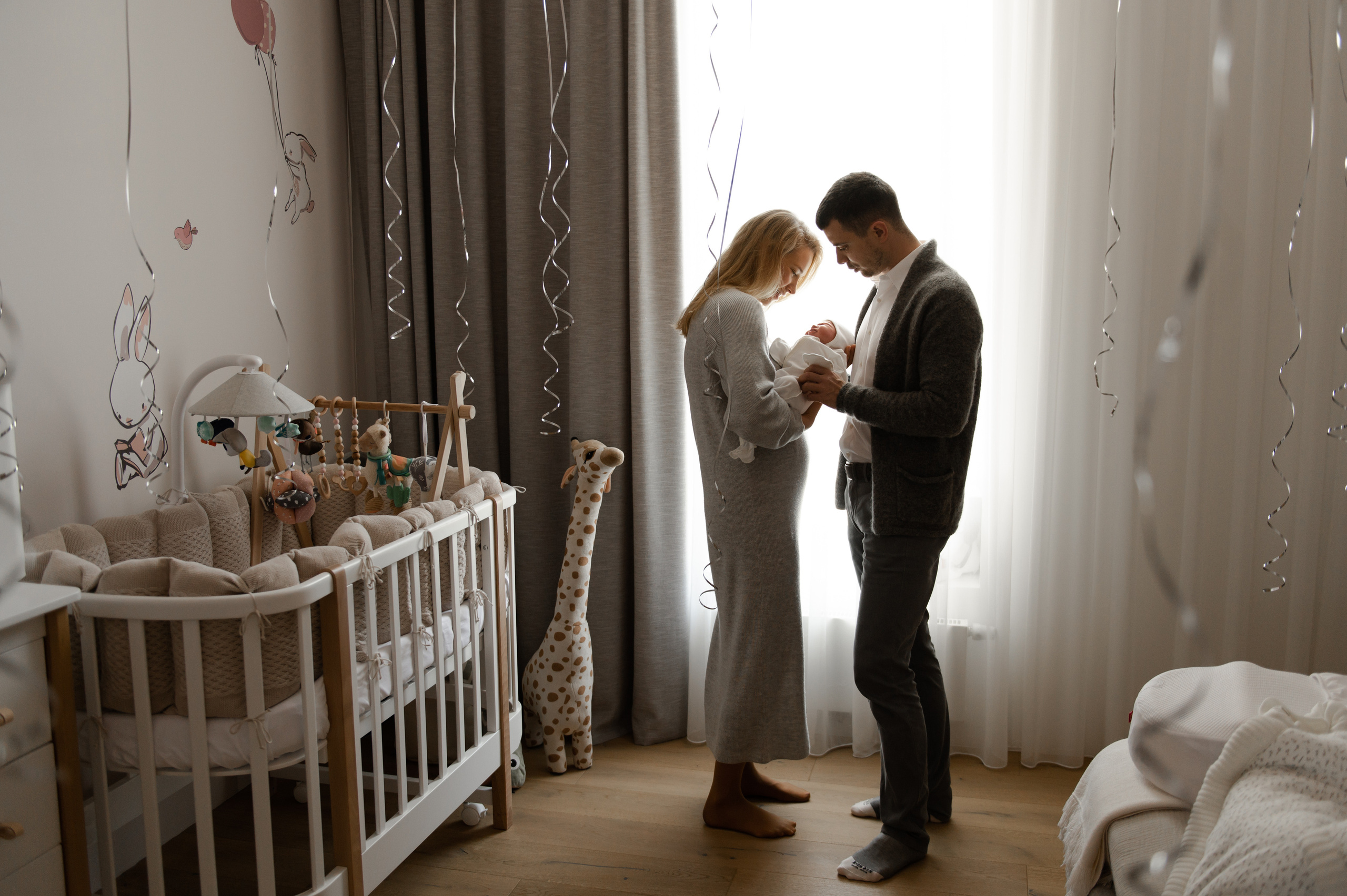 Фотограф на выписку в Ростове. Свадебный фотограф в Ростове Максимов Максим