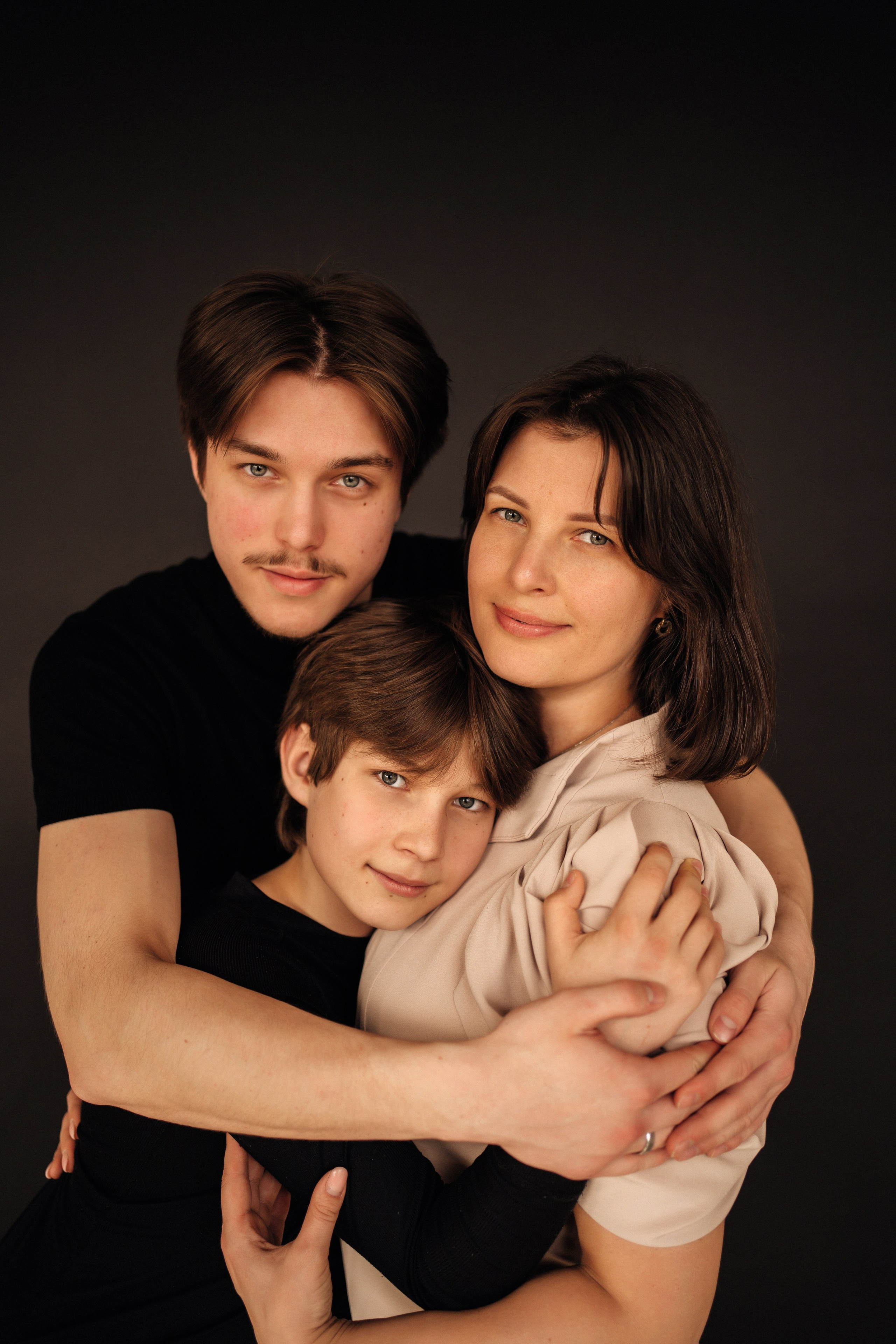 Семья в студии. Портретный фотограф Москва Химки Субботина Екатерина