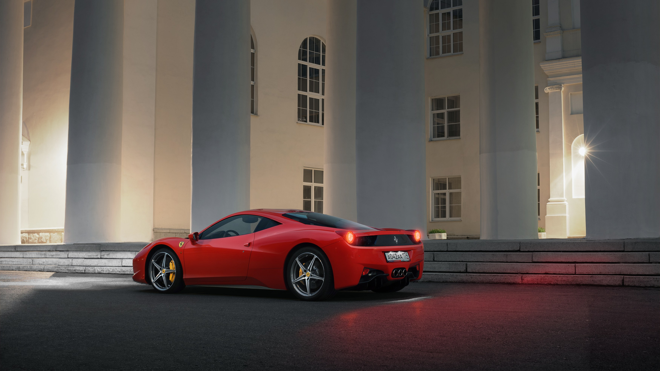 Before/after. Retusher Maryia Buhai