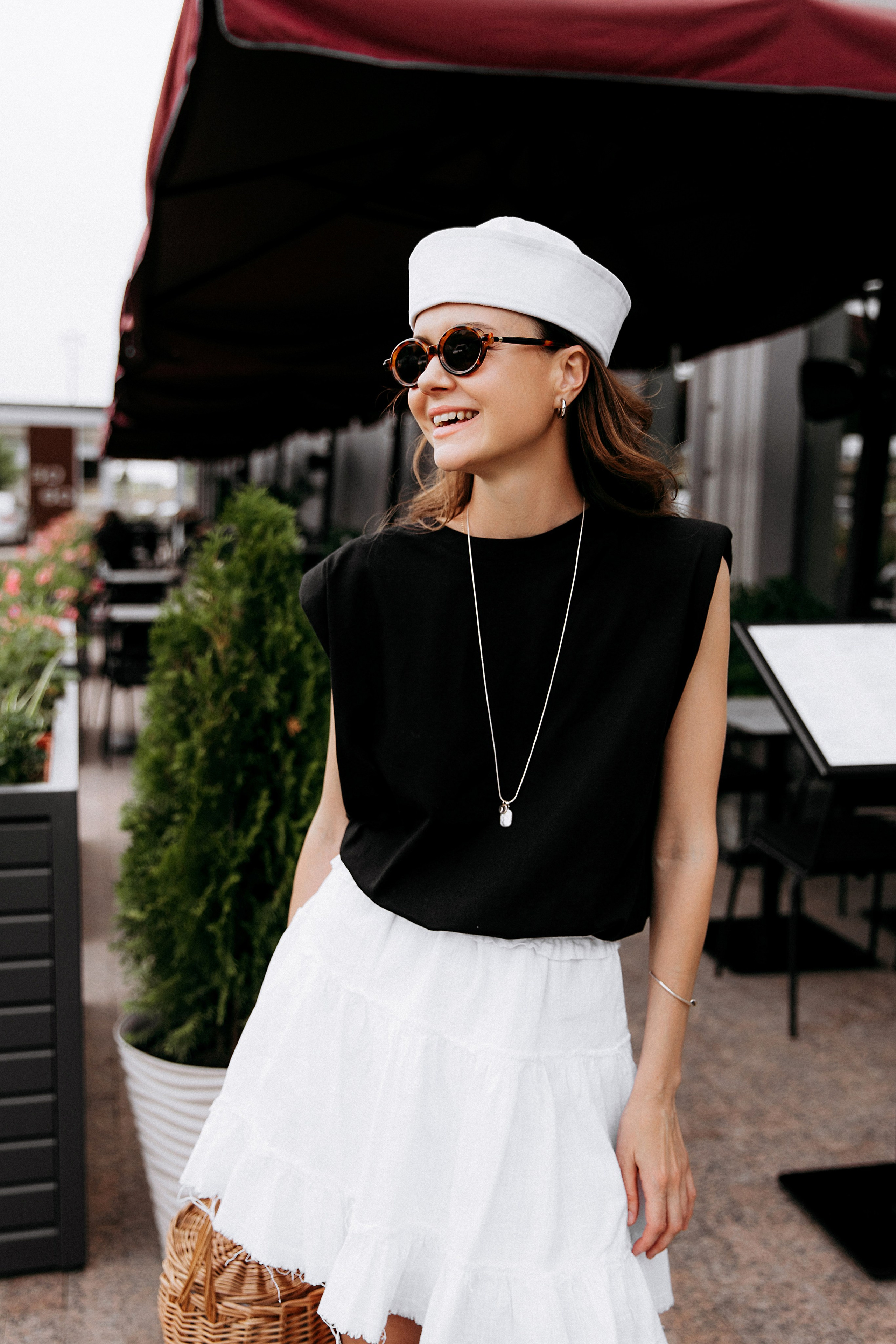 Ира. Главная