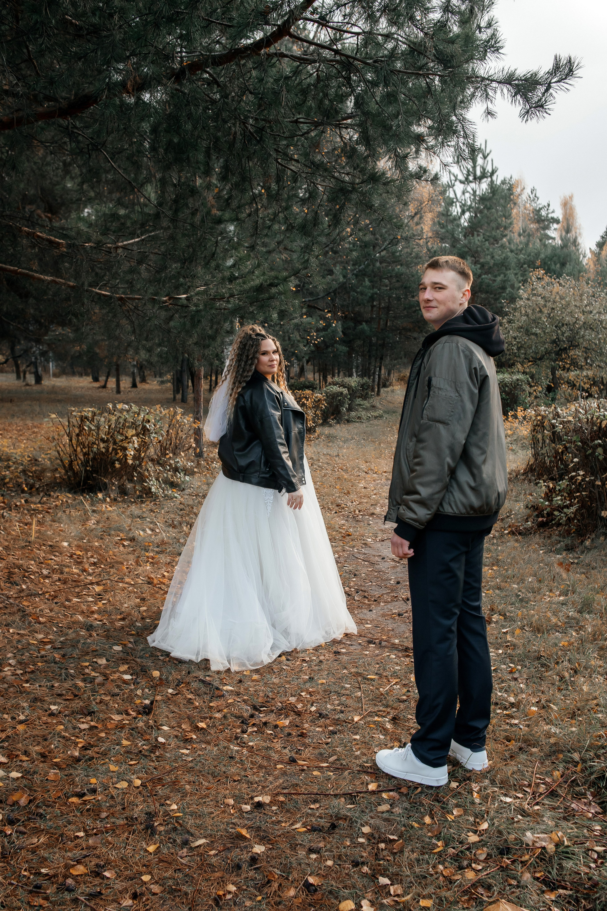 Ноябрьская свадьба в Сормовском ЗАГСе и в фотостудии Акт Первый. Свадебный фотограф и фотограф Love-Store в Нижнем Новгороде Анастасия